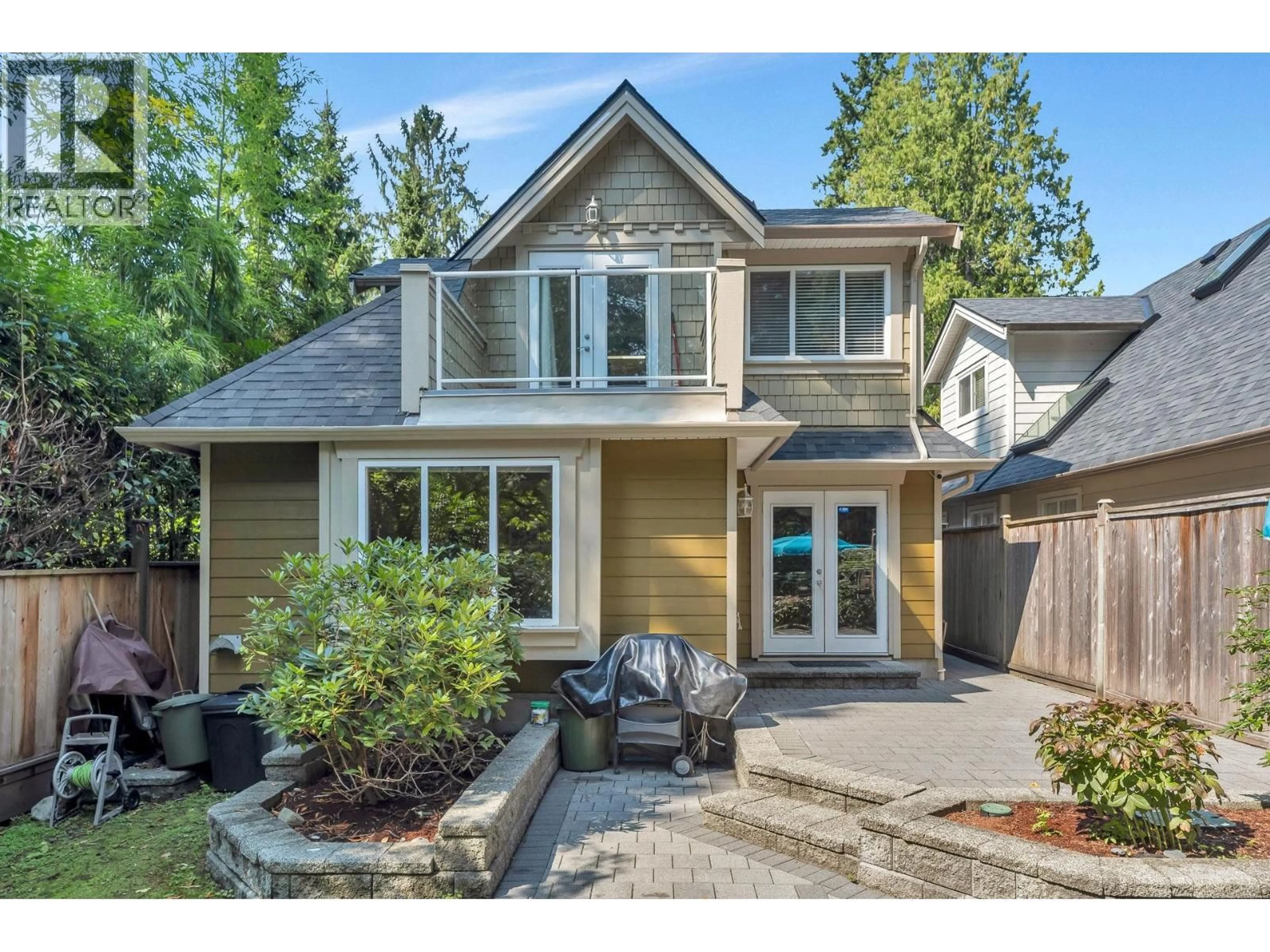 Unknown for 950 SEYMOUR BOULEVARD, North Vancouver British Columbia V7J2J8