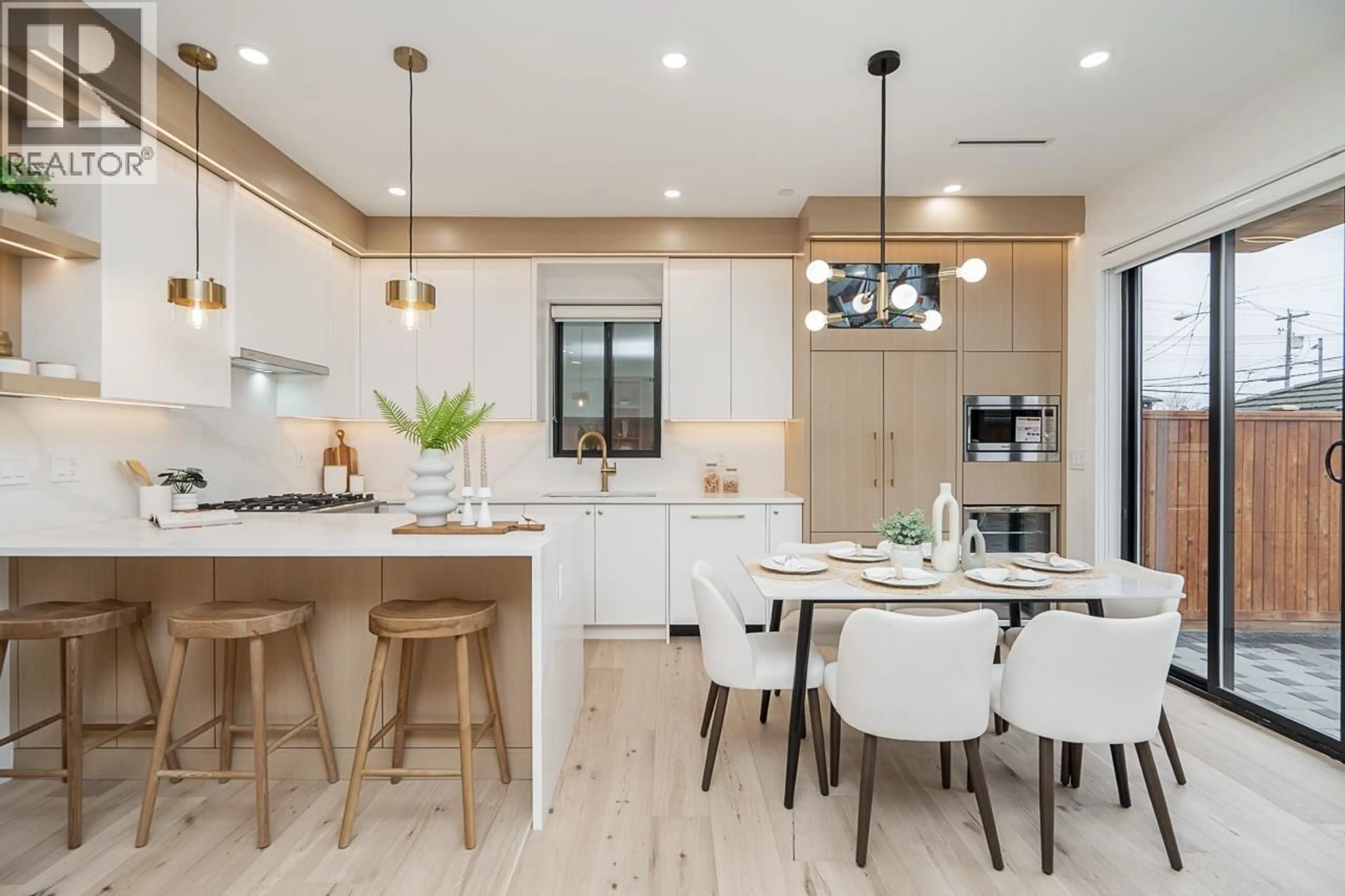 Contemporary kitchen, unknown for 2 - 150 51ST AVENUE, Vancouver British Columbia V5X1C3