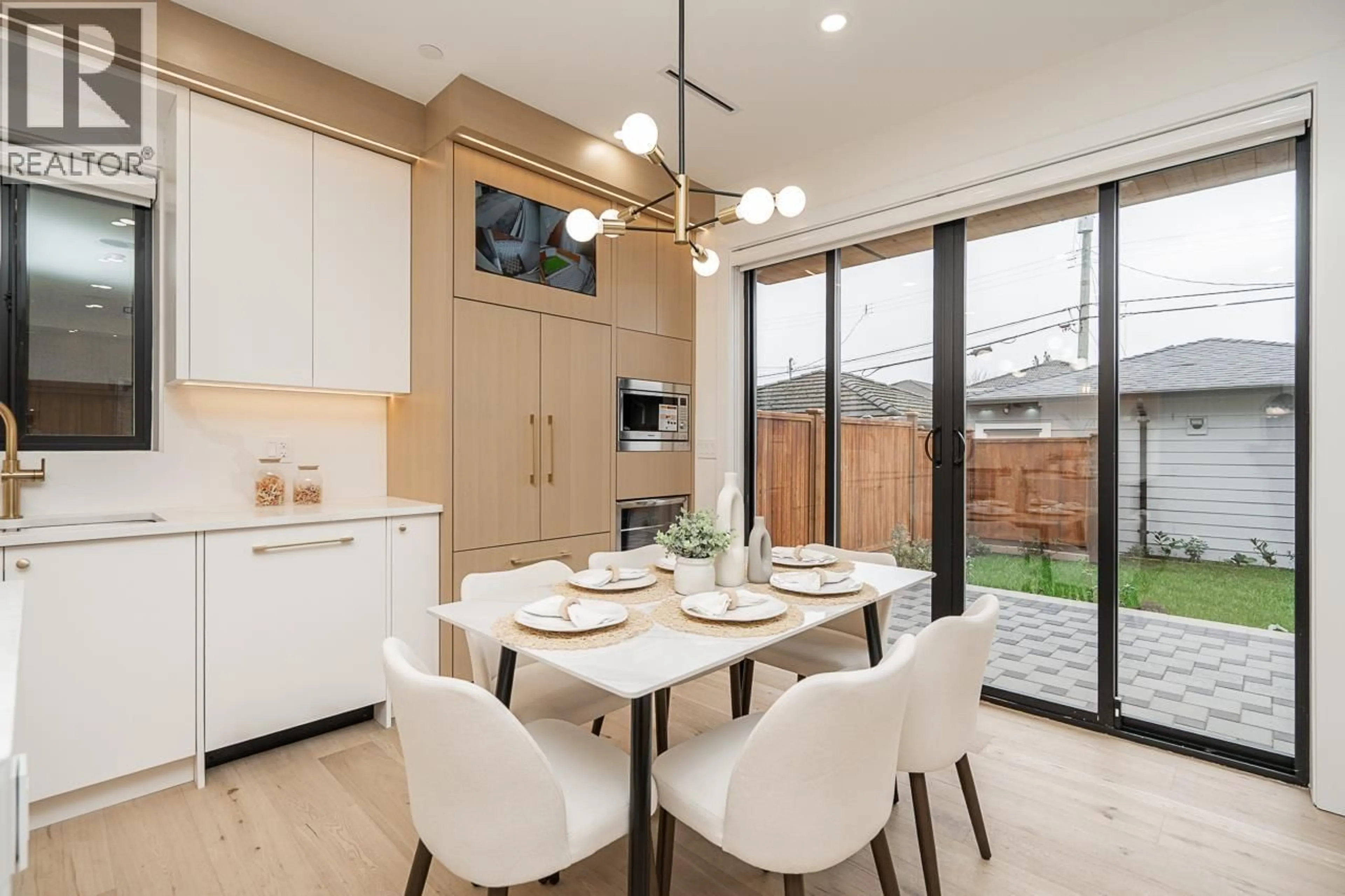 Unknown for 2 - 150 51ST AVENUE, Vancouver British Columbia V5X1C3