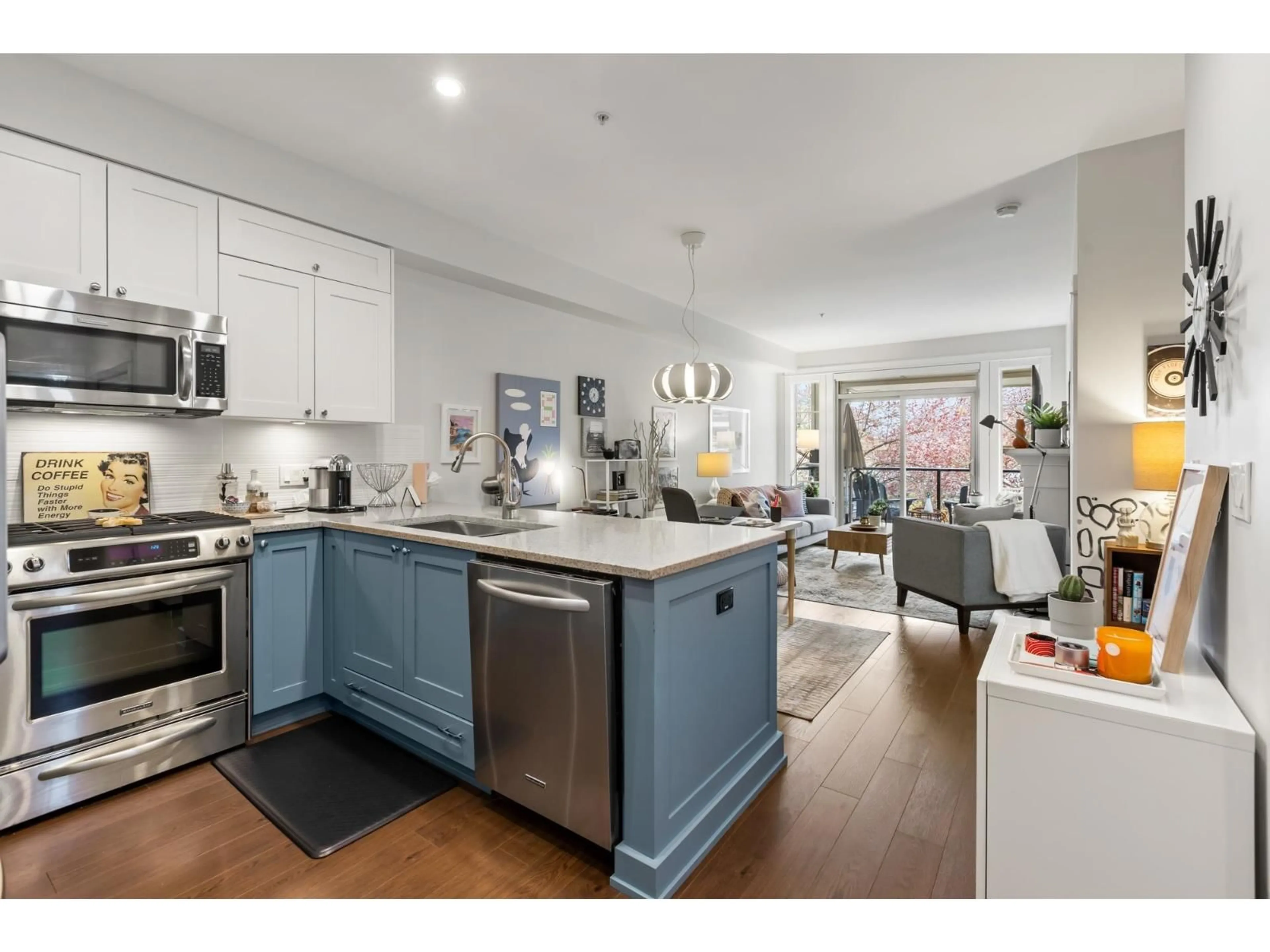 Open concept kitchen, unknown for 203 - 15195 36 AVENUE, Surrey British Columbia V3S4R3