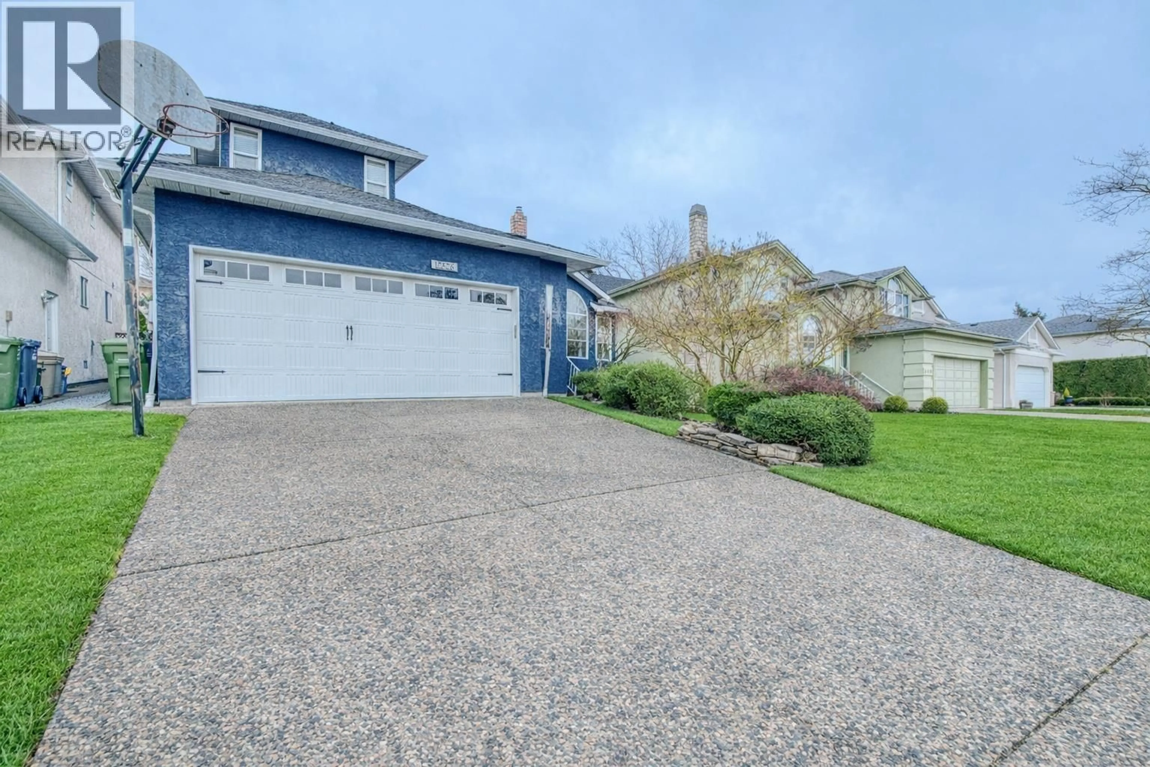 A pic from outside/outdoor area/front of a property/back of a property/a pic from drone, street for 12328 IMPERIAL DRIVE, Richmond British Columbia V7E6J6