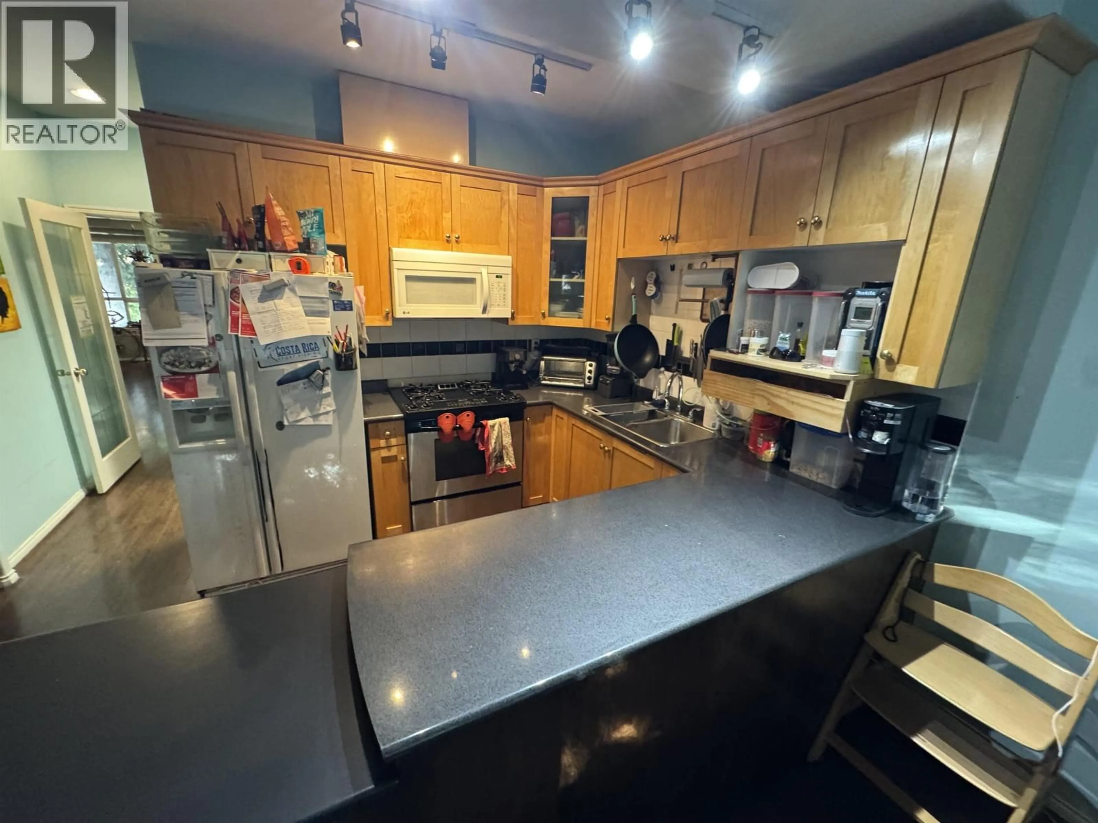 Unknown for 6693 CANADA WAY, Burnaby British Columbia V5E3P9