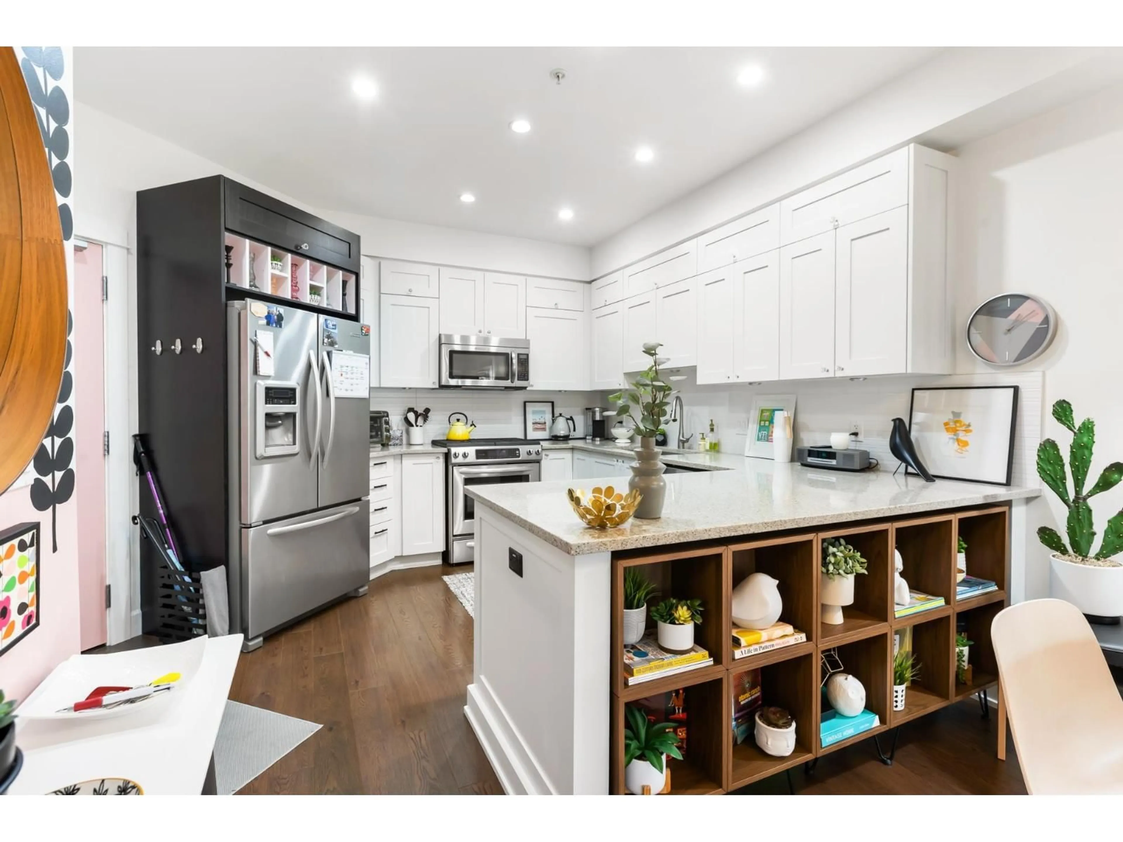 Open concept kitchen, unknown for 201 - 15195 36 AVENUE, Surrey British Columbia V3Z4R3
