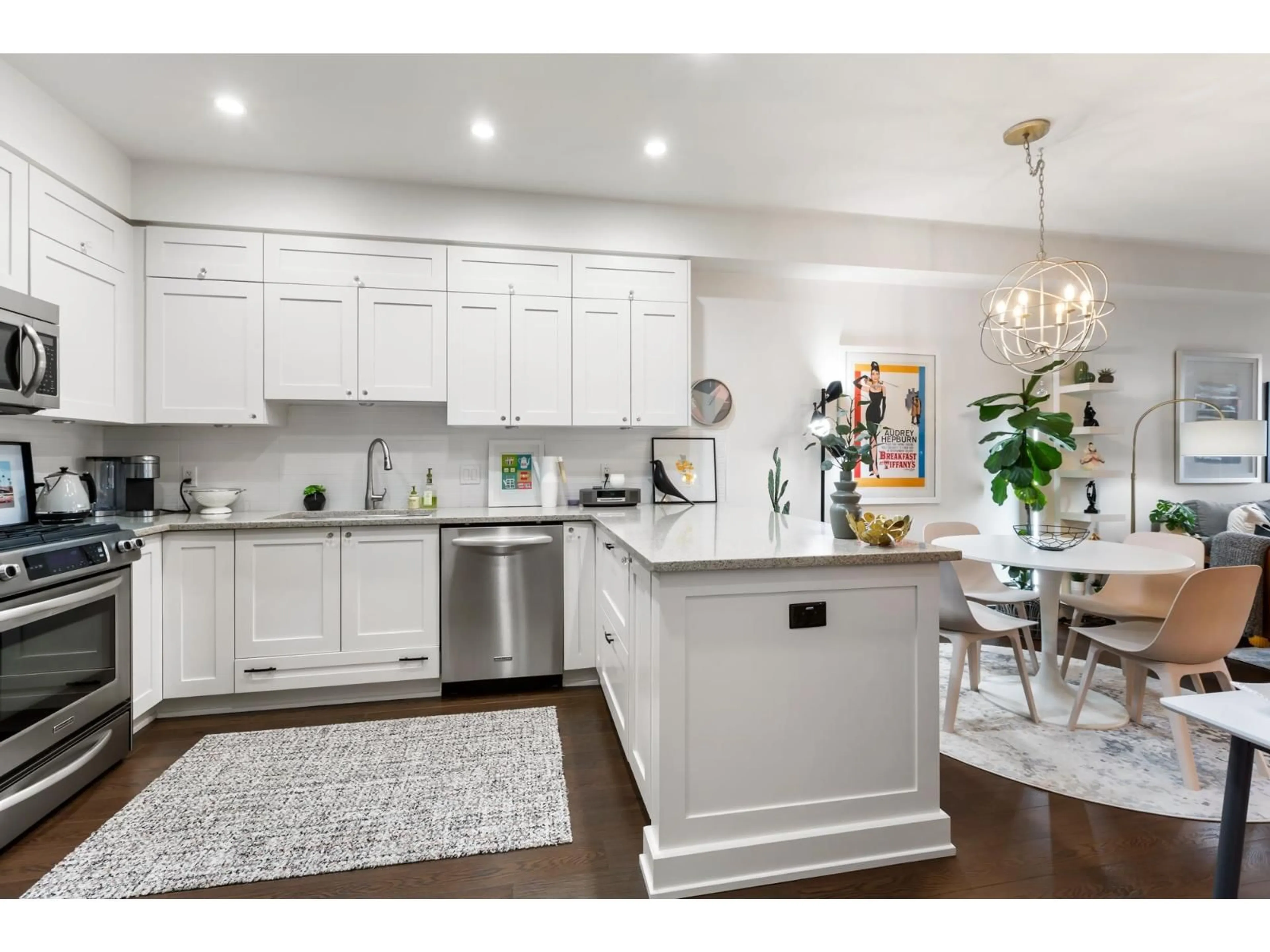 Open concept kitchen, unknown for 201 - 15195 36 AVENUE, Surrey British Columbia V3Z4R3