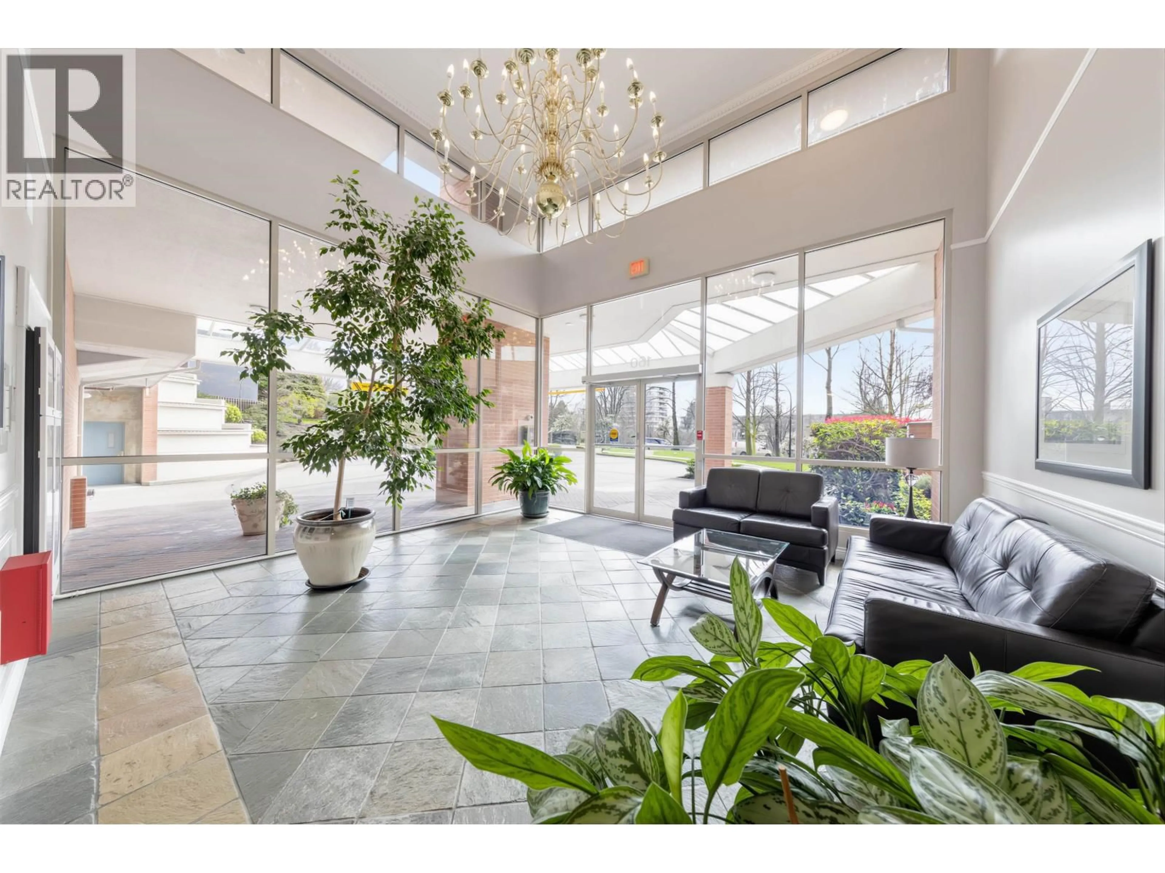 Lobby for 304 - 160 KEITH ROAD, North Vancouver British Columbia V7M3M2