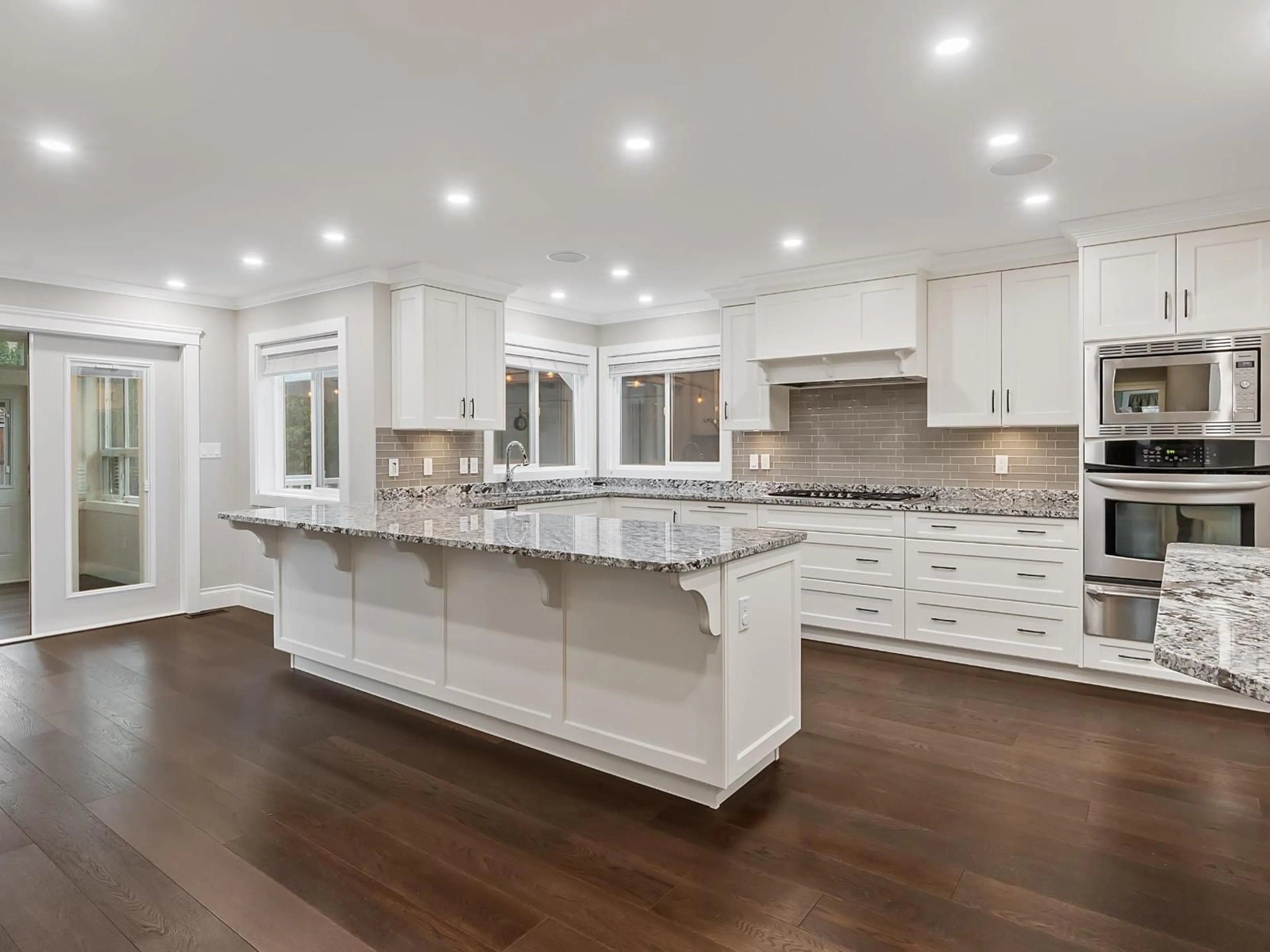 Open concept kitchen, unknown for 15328 KETTLE CRESCENT NORTH, Surrey British Columbia V3S8N9