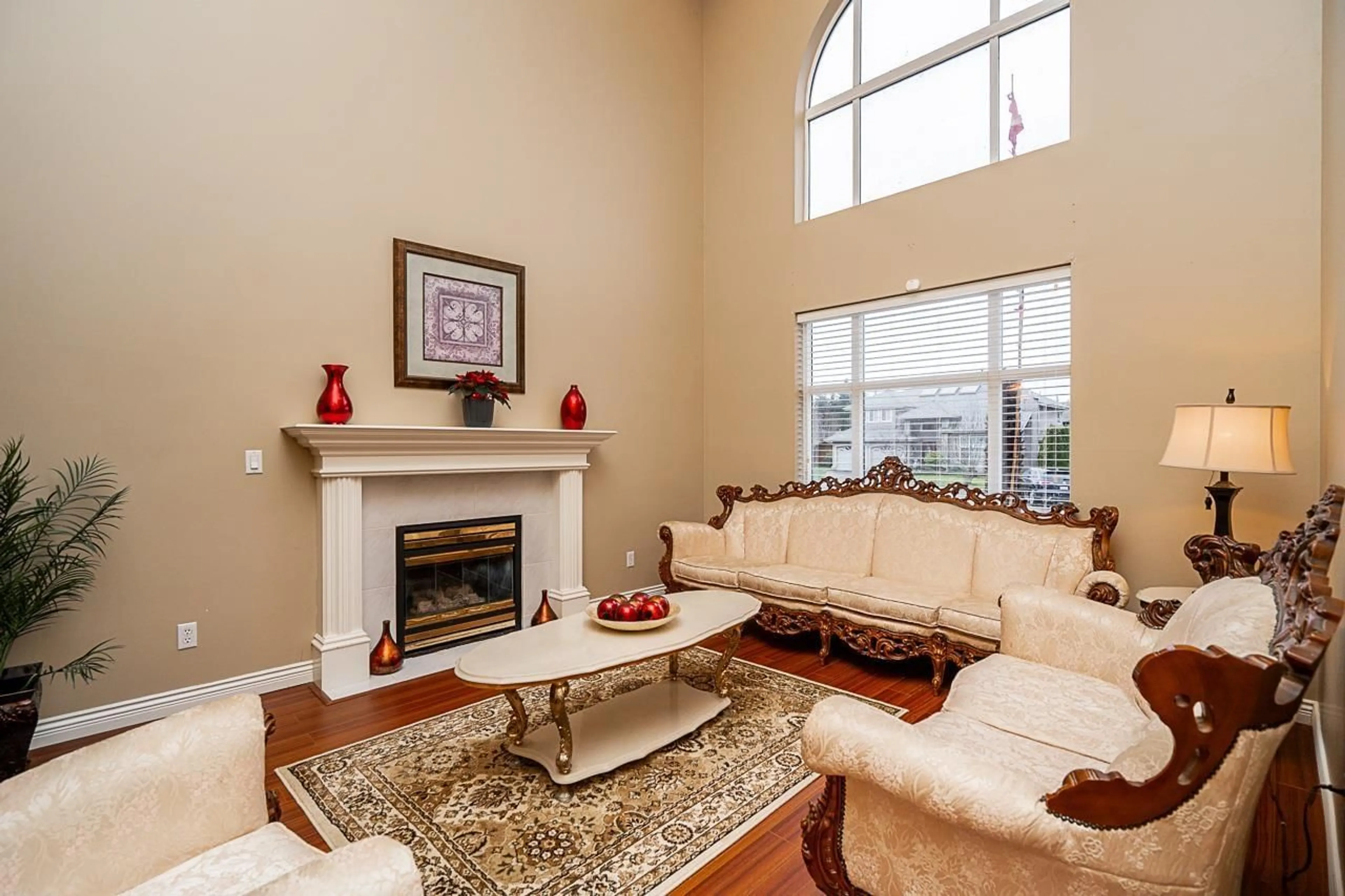 Living room with furniture, unknown for 13732 58 AVENUE, Surrey British Columbia V3X3J1