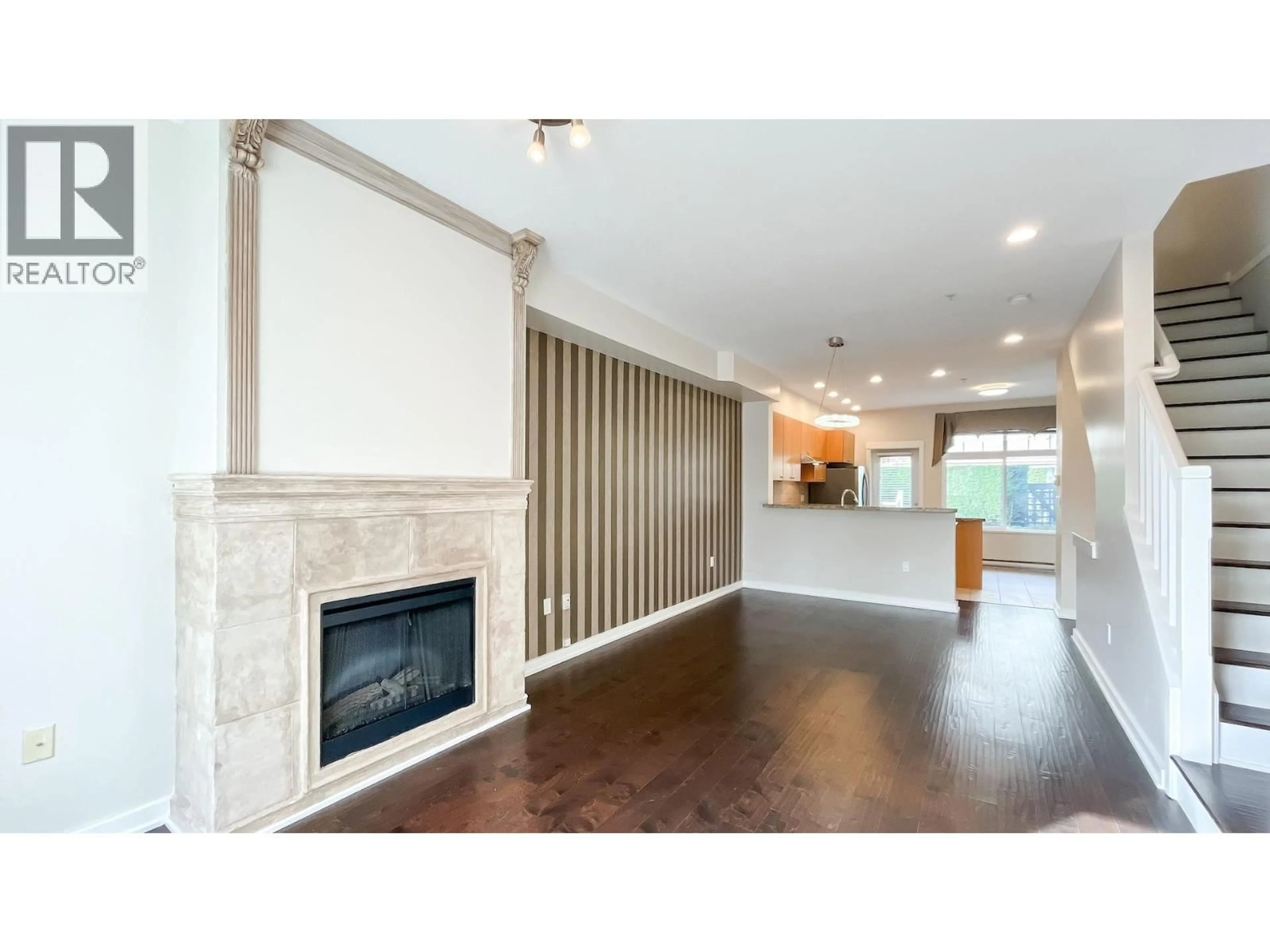 Unknown for 7425 COLUMBIA STREET, Vancouver British Columbia V5X4X4