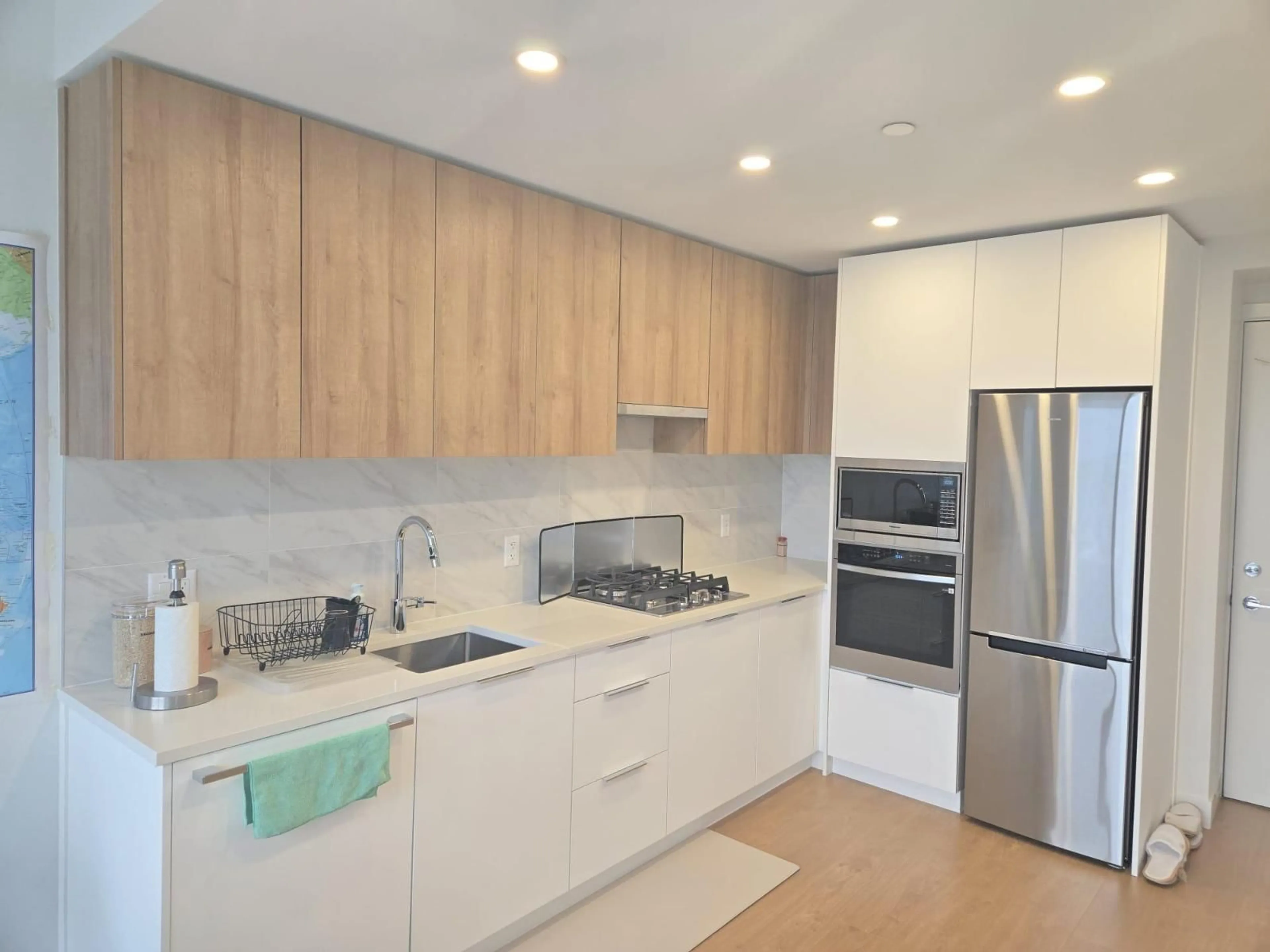Unknown for 3105 - 13387 OLD YALE ROAD, Surrey British Columbia V3T0V6