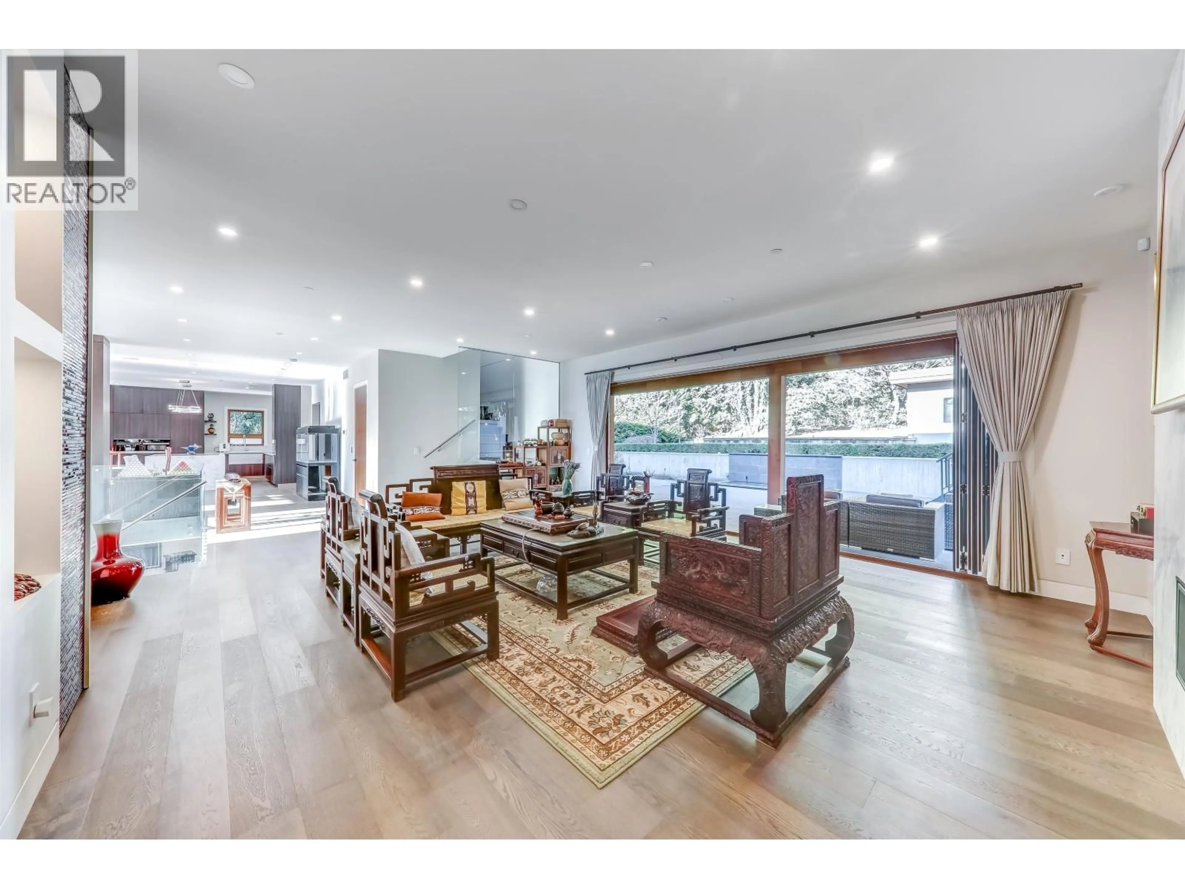 Living room with furniture, unknown for 1497 QUEENS AVENUE, West Vancouver British Columbia V7T2J1