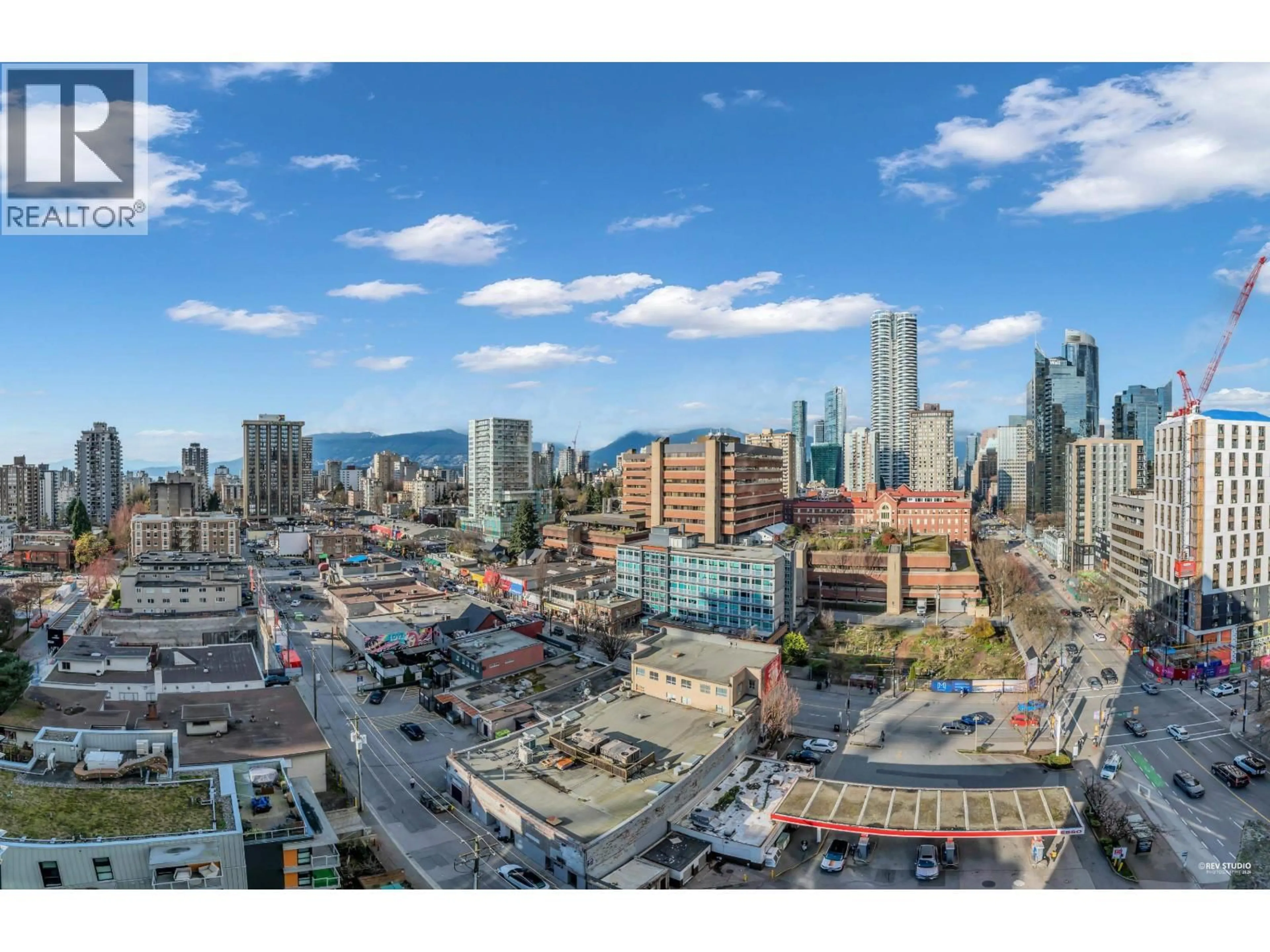 A pic from outside/outdoor area/front of a property/back of a property/a pic from drone, city buildings view from balcony for 1501 - 1003 BURNABY STREET, Vancouver British Columbia V6E4R7
