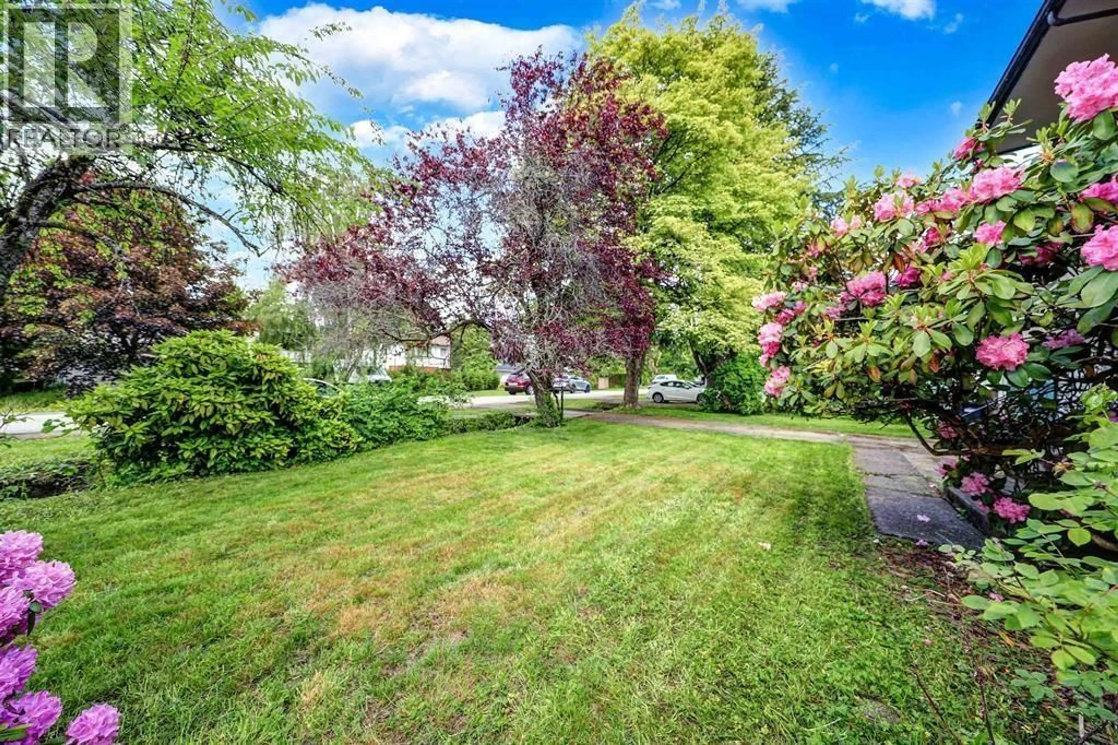 Patio, water/lake/river/ocean view for 8844 COOK CRESCENT, Richmond British Columbia V6Y1X2