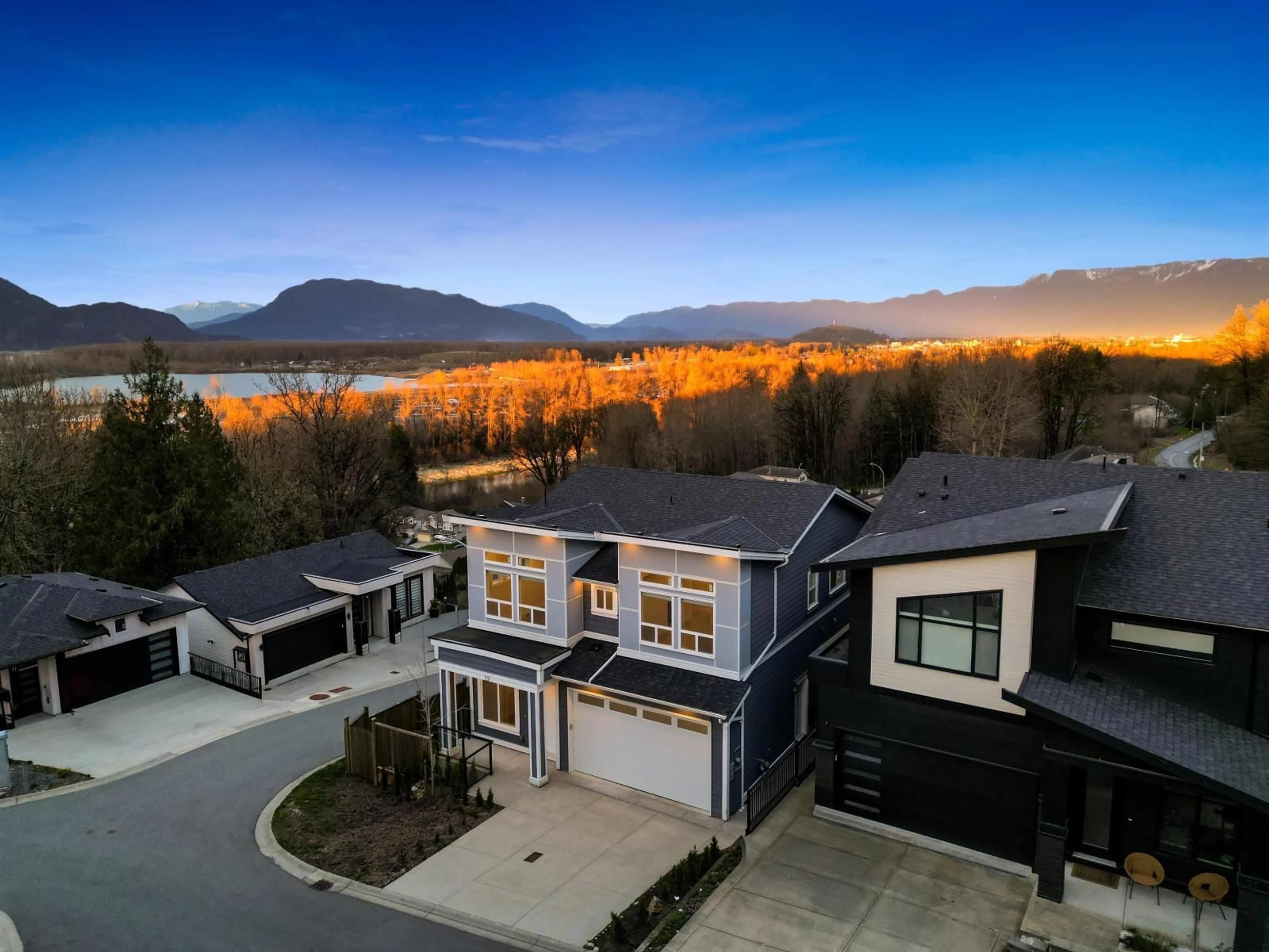 A pic from outside/outdoor area/front of a property/back of a property/a pic from drone, mountain view for 19 - 43925 CHILLIWACK MOUNTAIN ROAD, Chilliwack British Columbia V2R4A1
