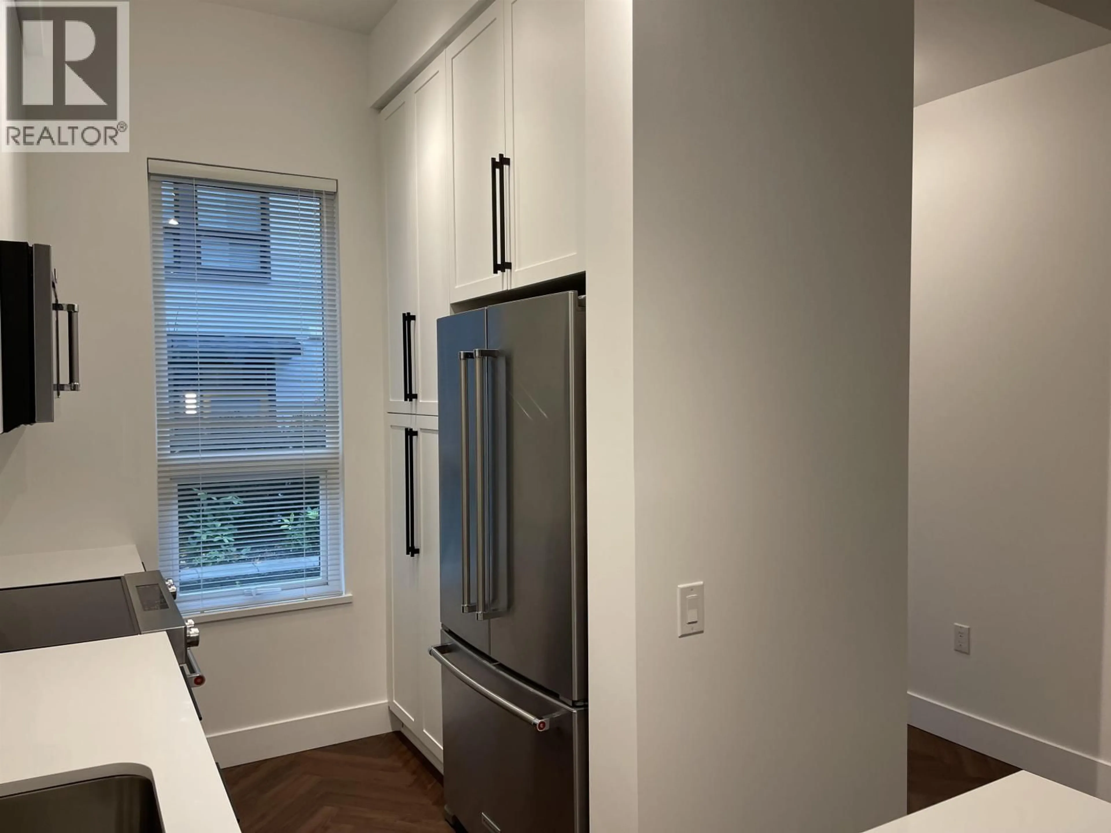 Unknown for 4 - 9735 UNIVERSITY CRESCENT, Burnaby British Columbia V5A0E8