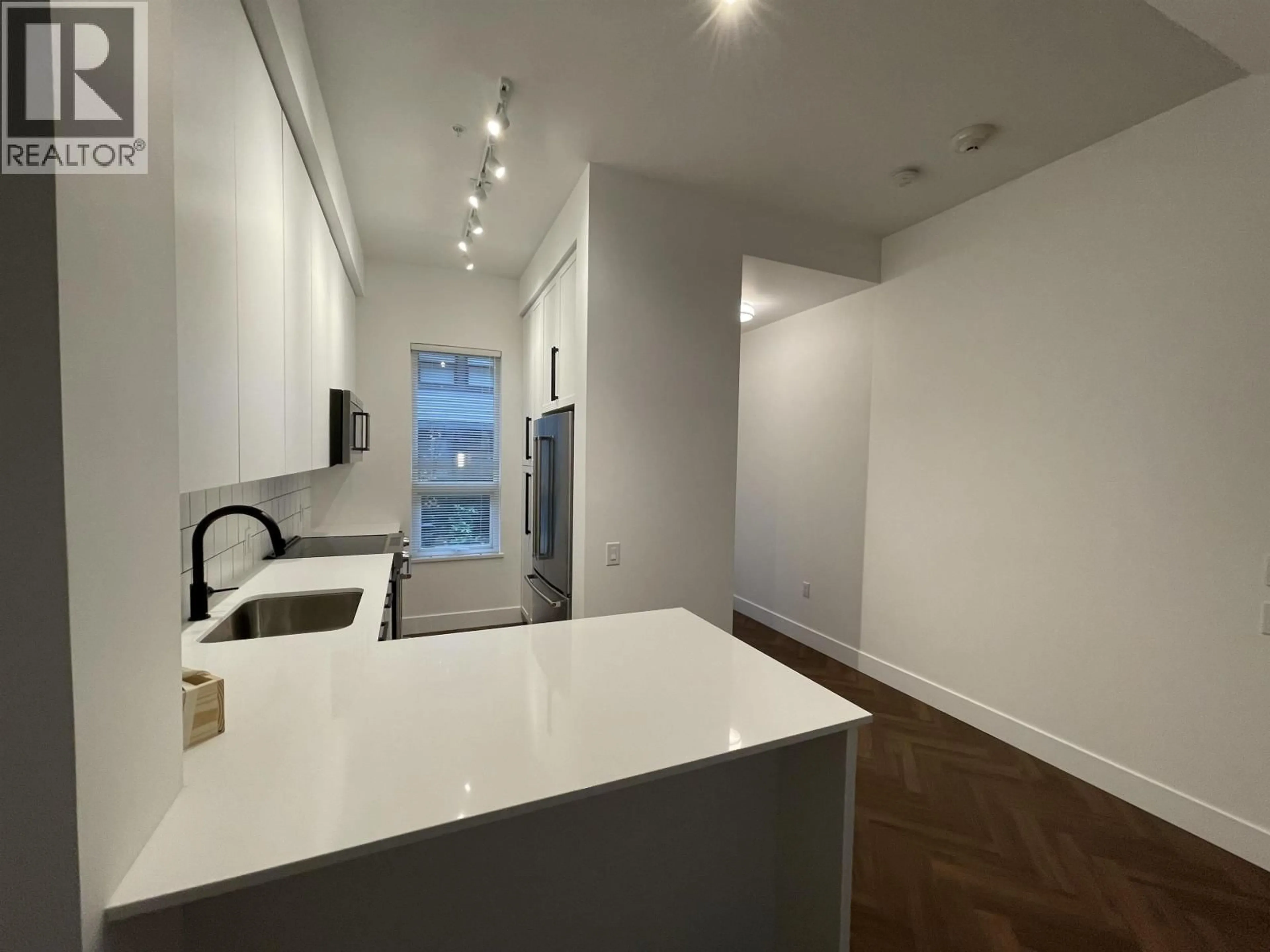 A pic of a room for 4 - 9735 UNIVERSITY CRESCENT, Burnaby British Columbia V5A0E8