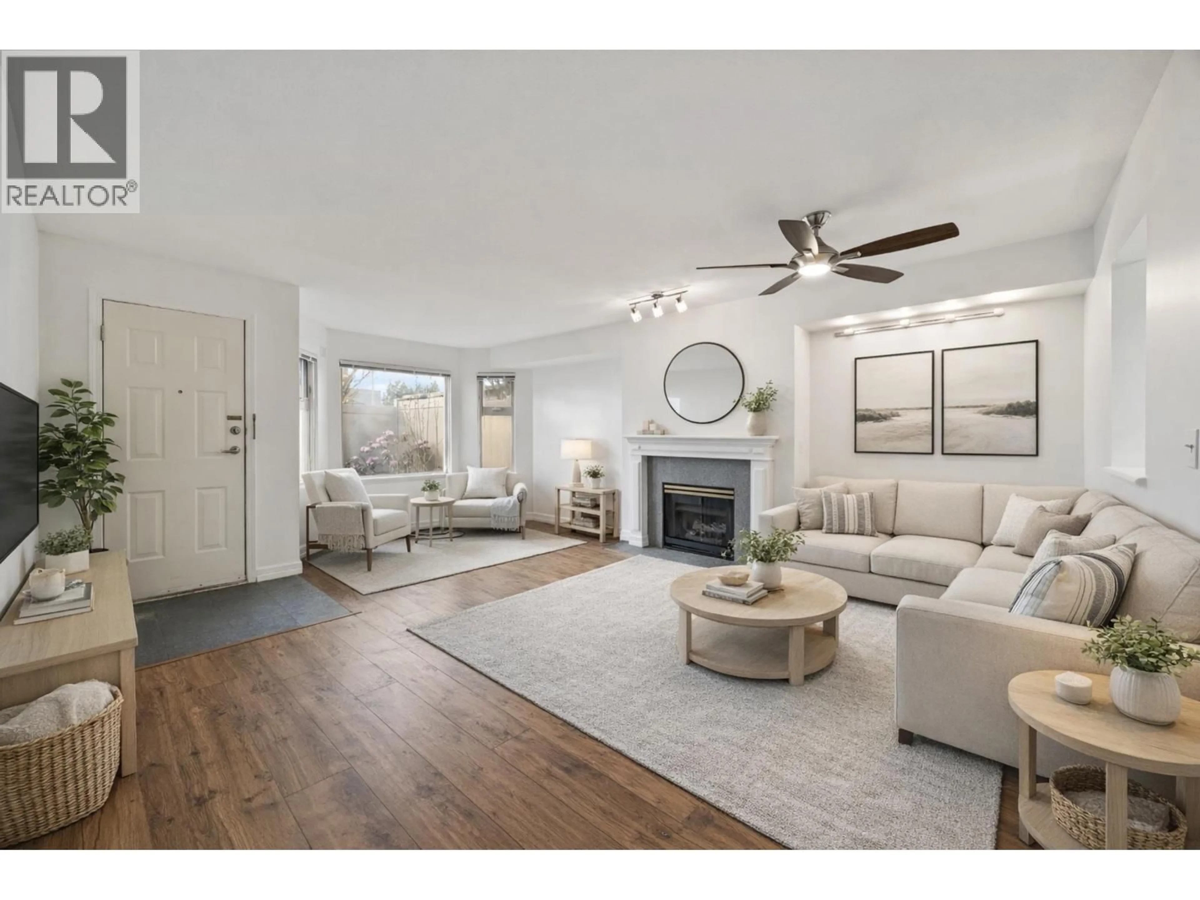 Living room with furniture, unknown for 103 - 4811 53RD STREET, Delta British Columbia V4K2Z3