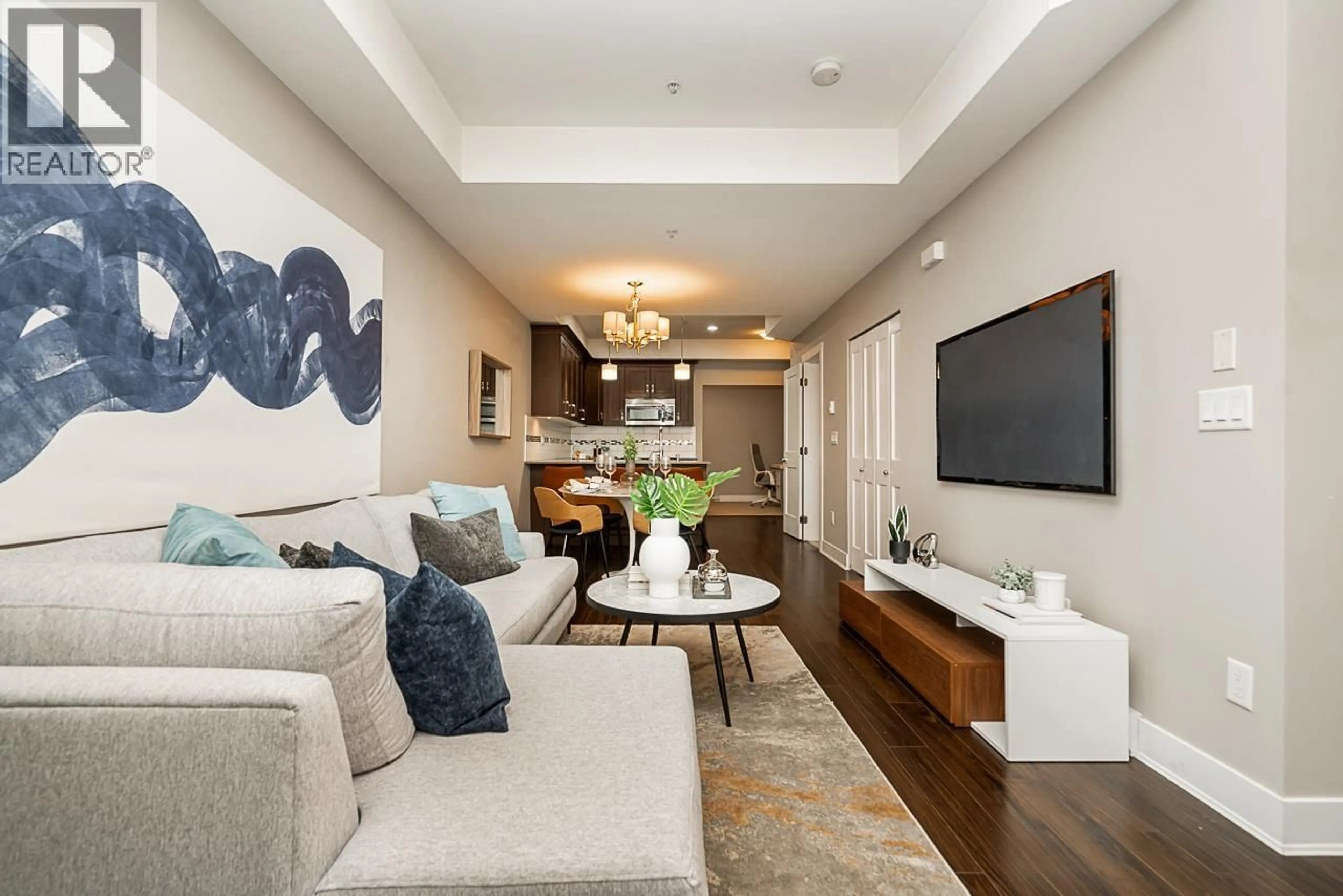 Living room with furniture, unknown for 109 - 828 ROYAL AVENUE, New Westminster British Columbia V3M1J9