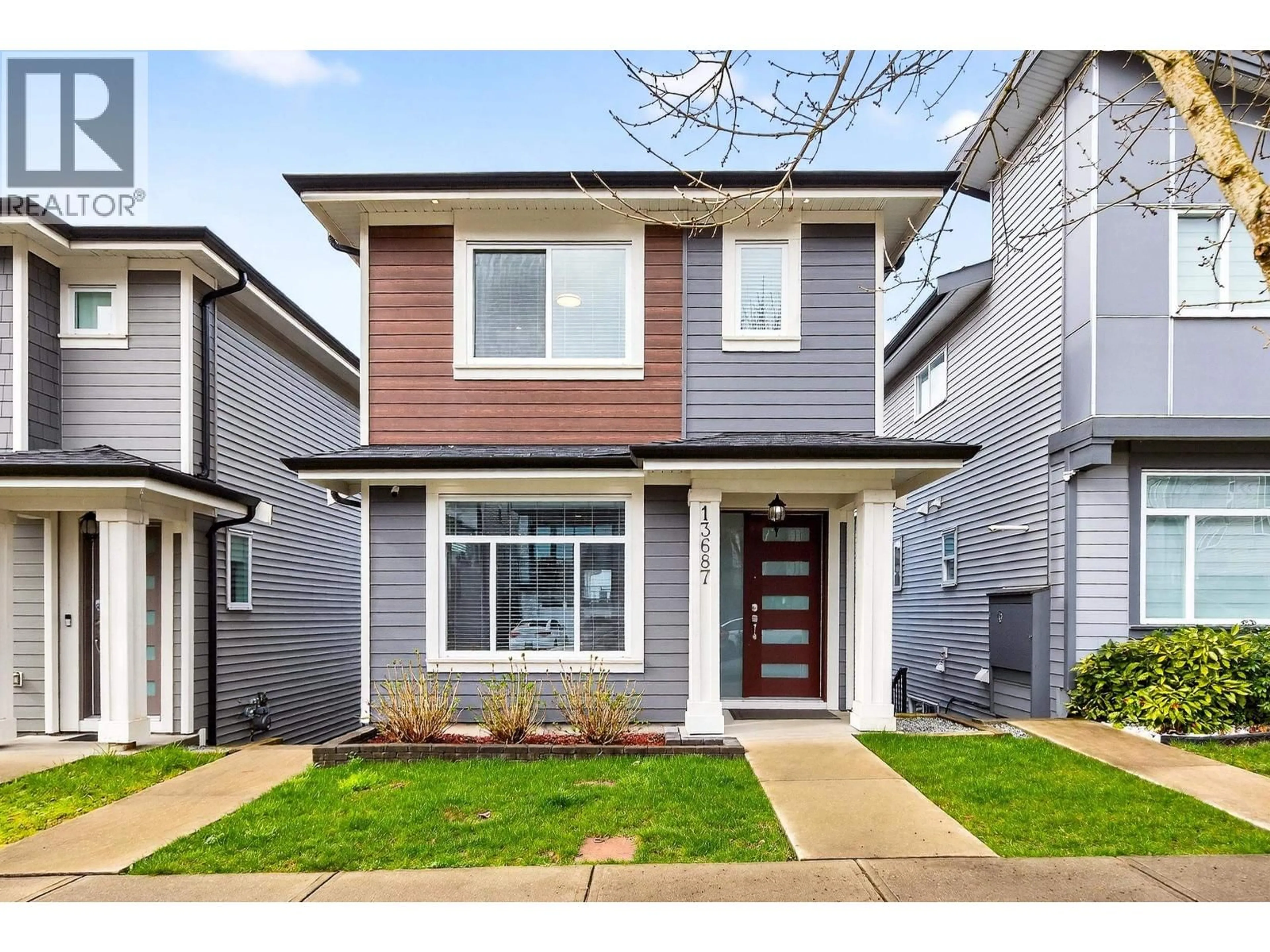 Home with vinyl exterior material, street for 13687 232A STREET, Maple Ridge British Columbia V4R0H1