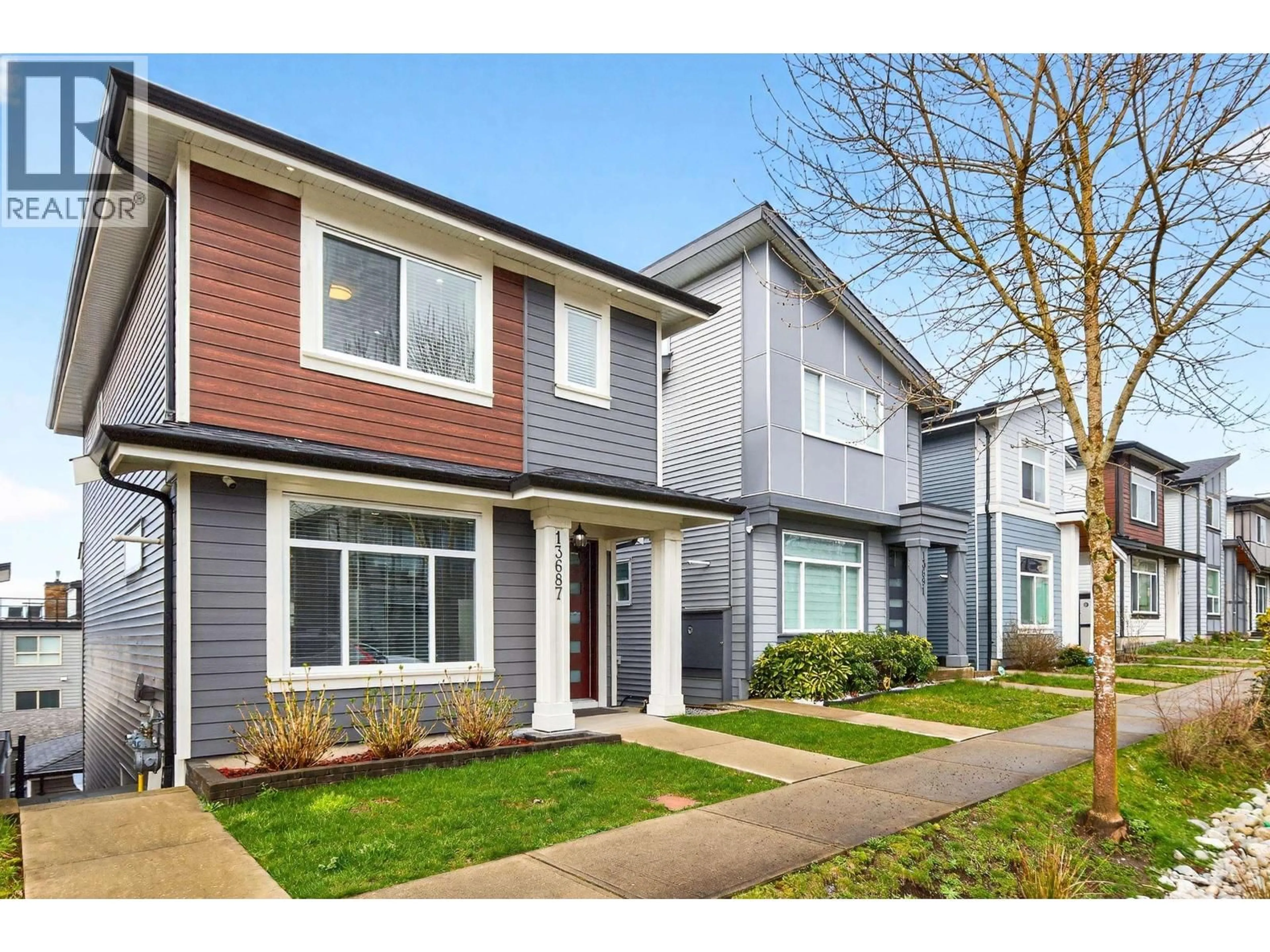 Home with vinyl exterior material, street for 13687 232A STREET, Maple Ridge British Columbia V4R0H1