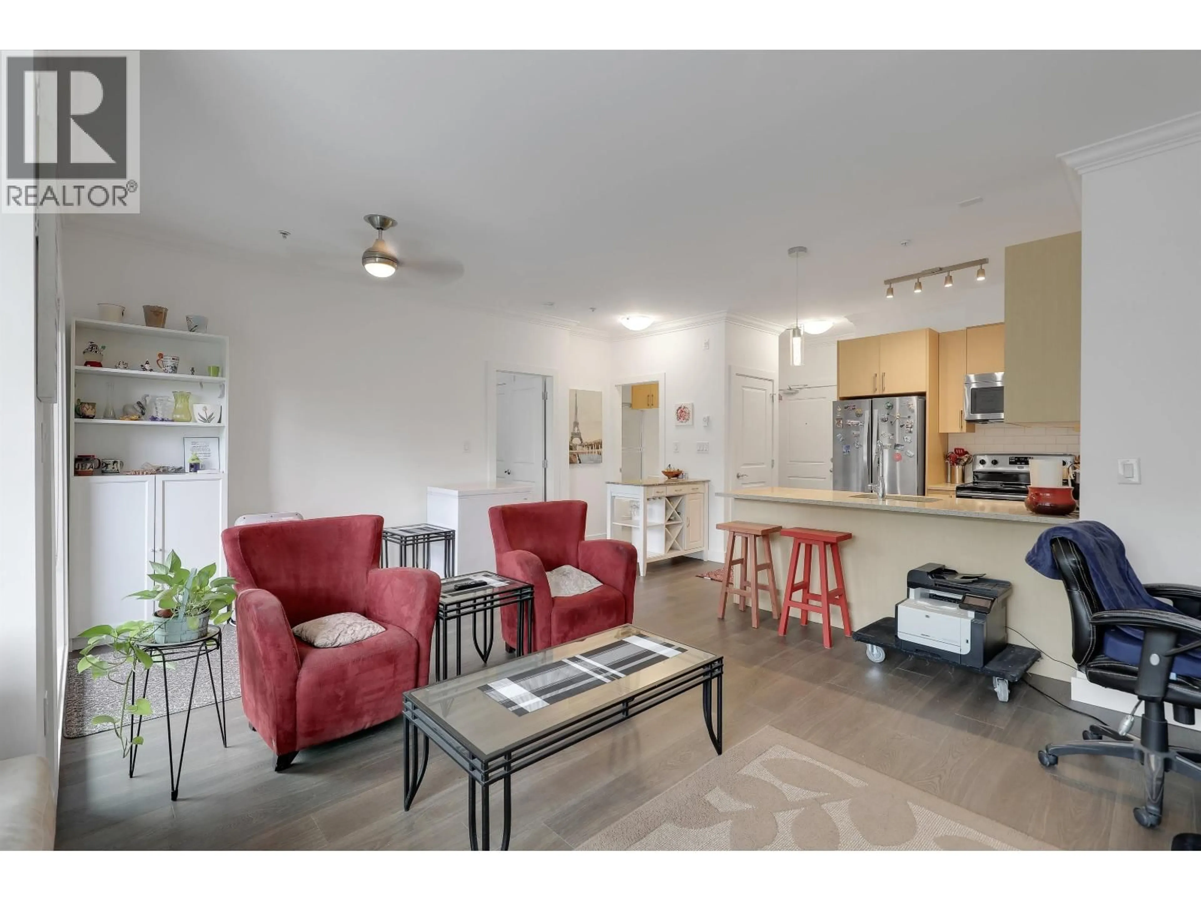 Living room with furniture, unknown for 302 - 11566 224 STREET, Maple Ridge British Columbia V2X9C9