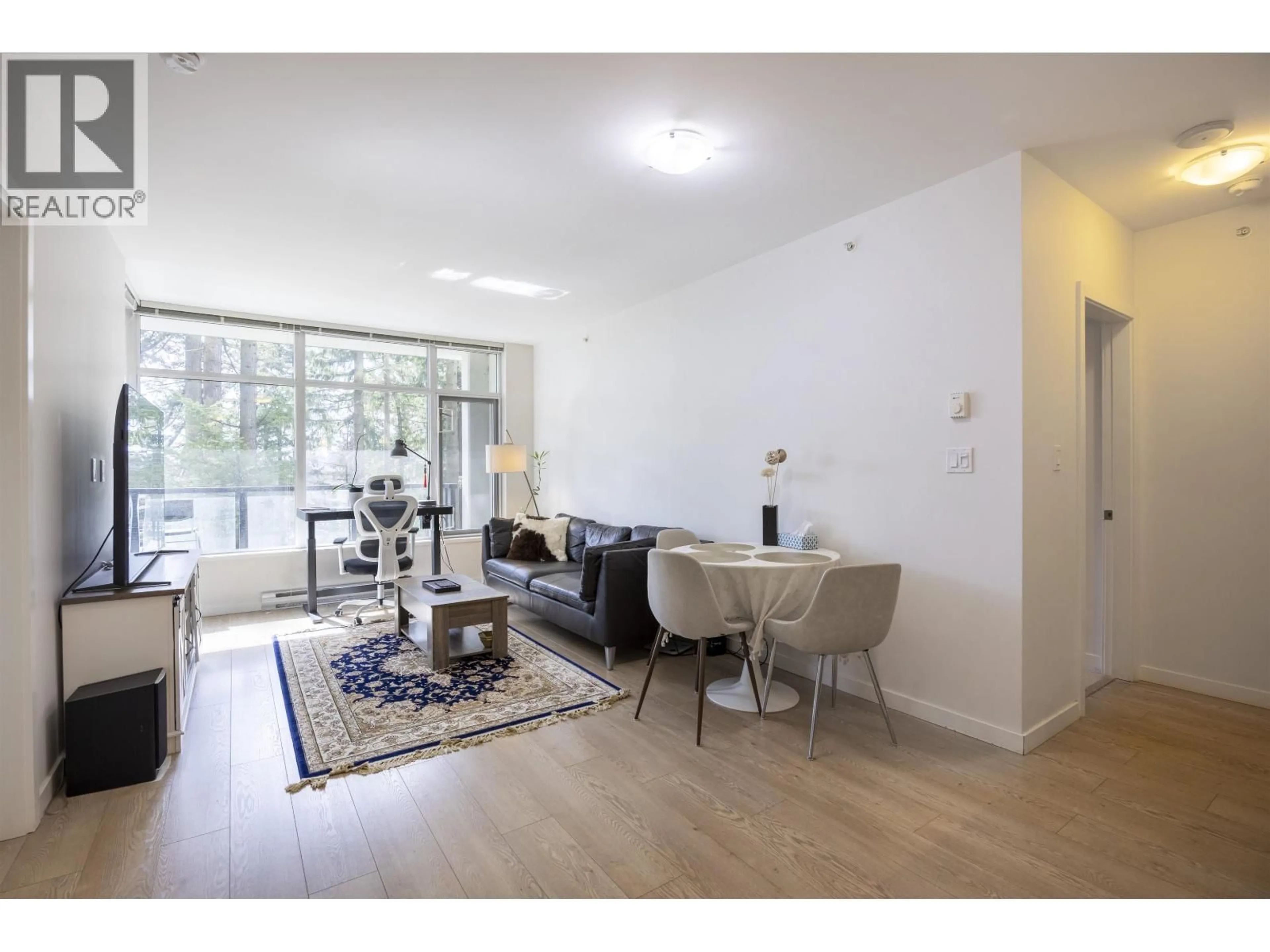 Living room with furniture, unknown for 605 - 3080 LINCOLN AVENUE, Coquitlam British Columbia V3B0L9