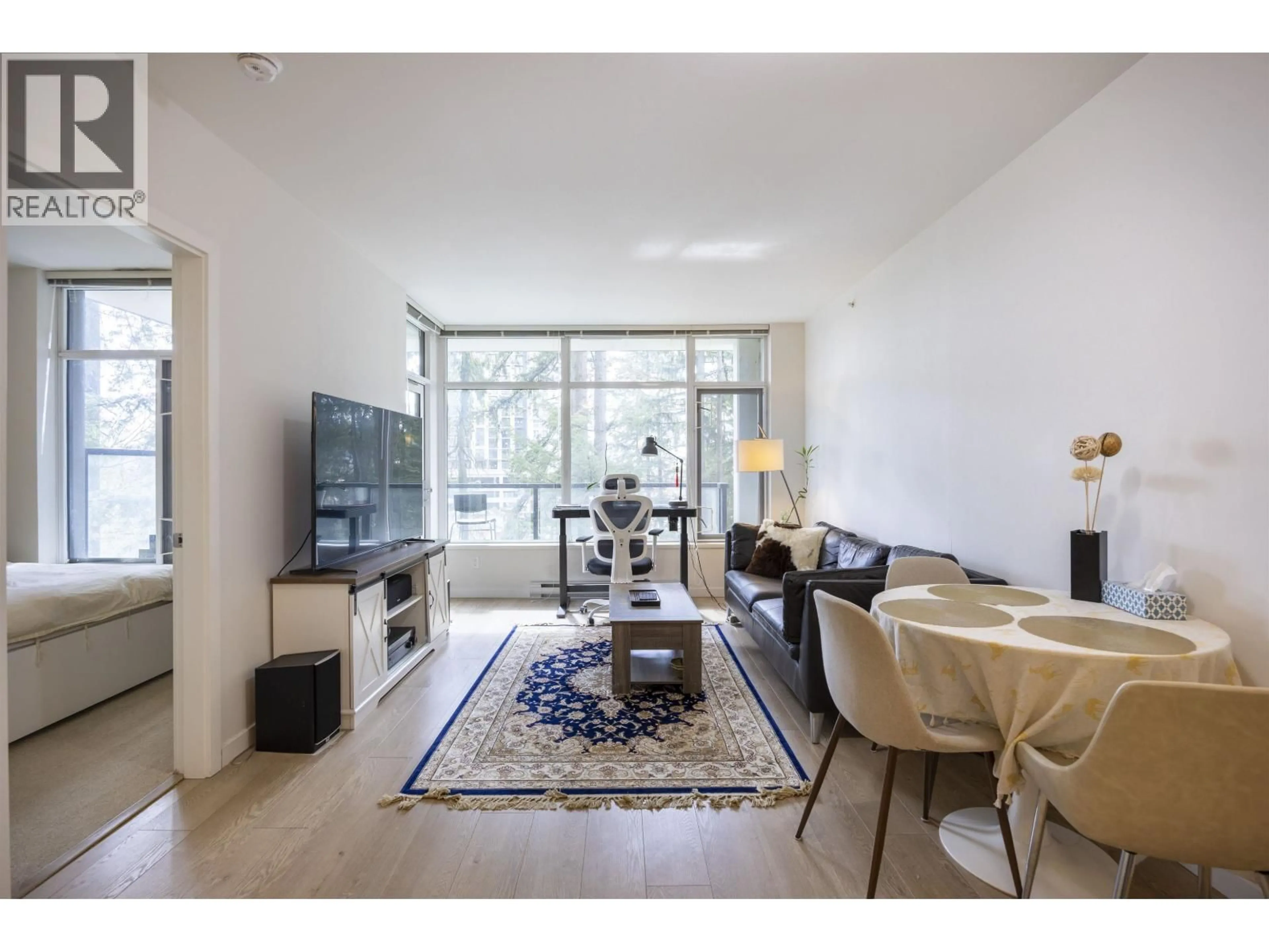 Living room with furniture, unknown for 605 - 3080 LINCOLN AVENUE, Coquitlam British Columbia V3B0L9