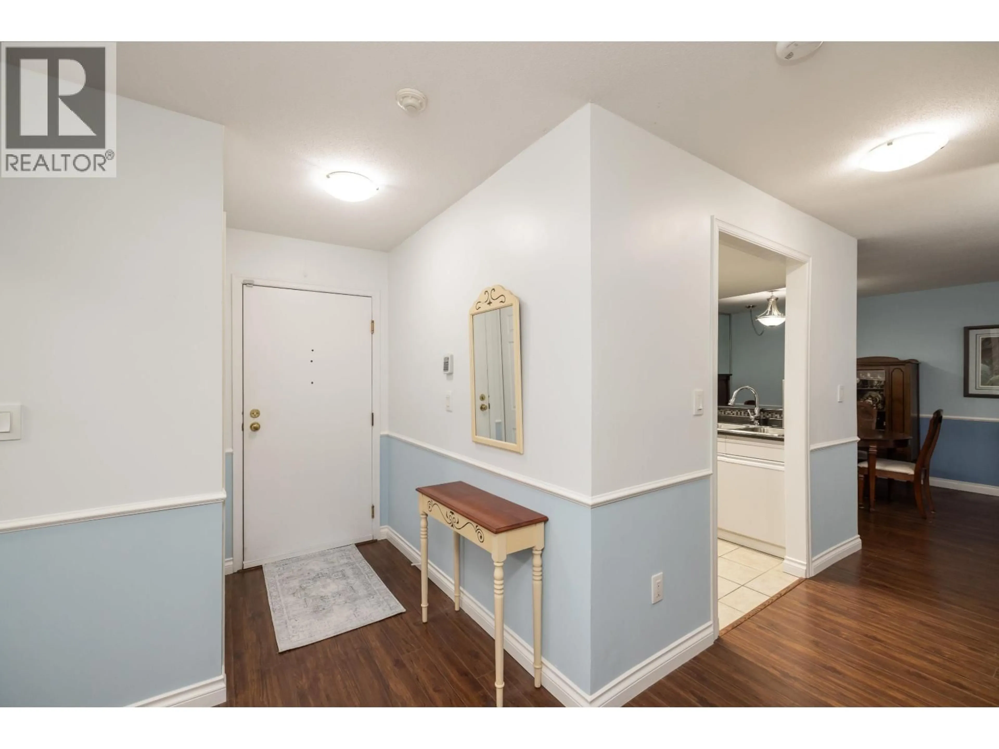 Indoor entryway for 146 - 1440 GARDEN PLACE, Delta British Columbia V4M3Z2