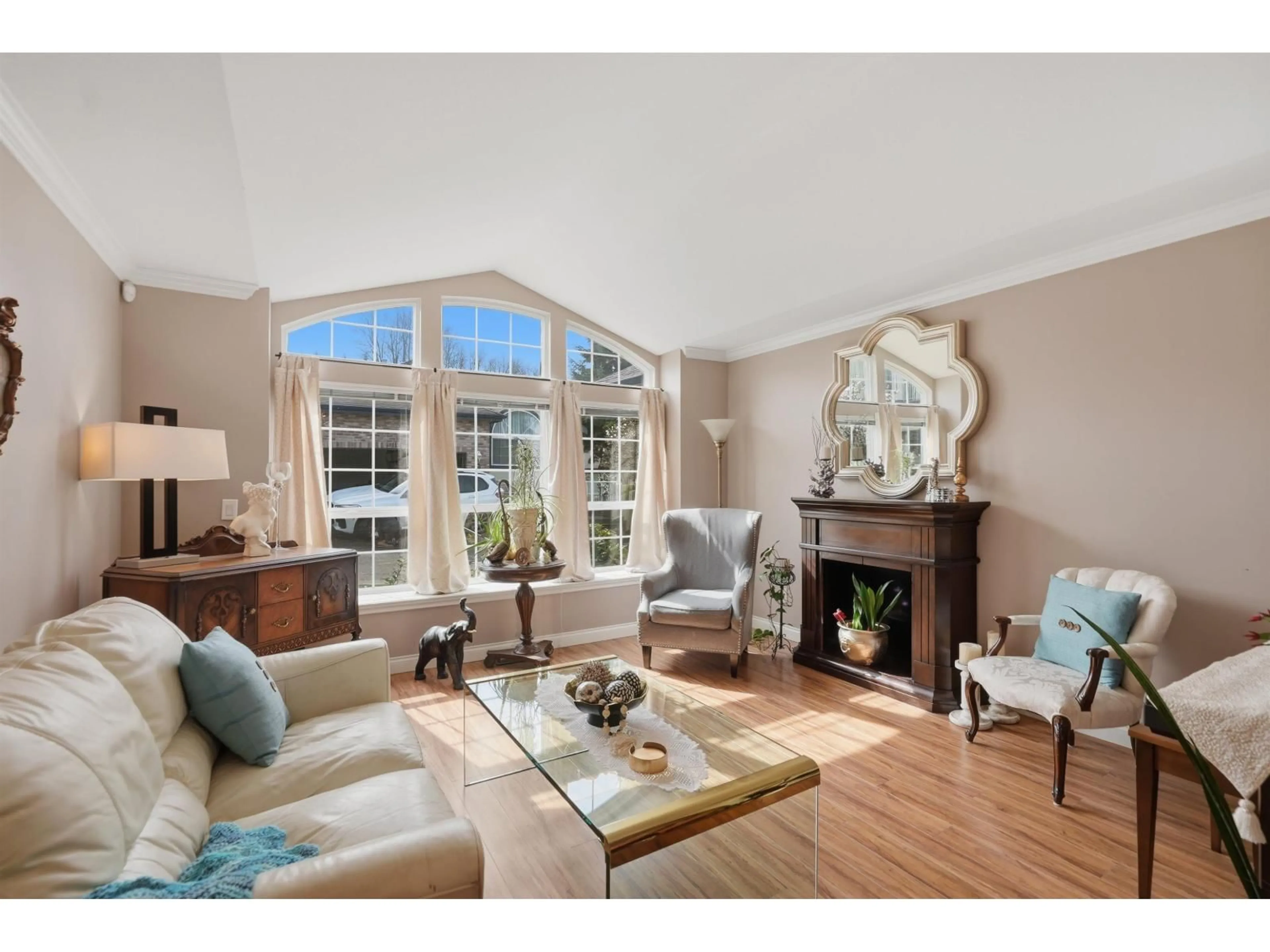 Living room with furniture, unknown for 65 - 32777 CHILCOTIN DRIVE, Abbotsford British Columbia V2T5W4