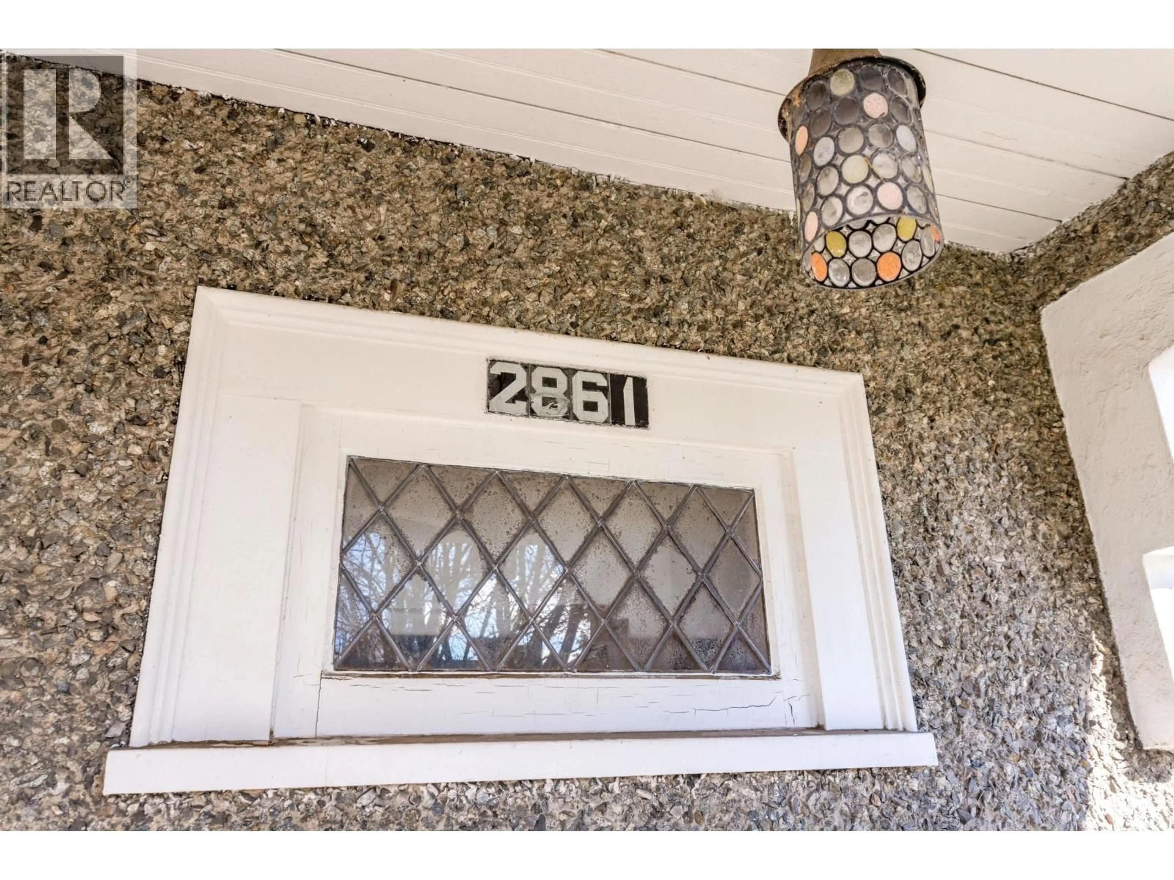 Indoor entryway for 2861 15TH AVENUE, Vancouver British Columbia V6K3A1