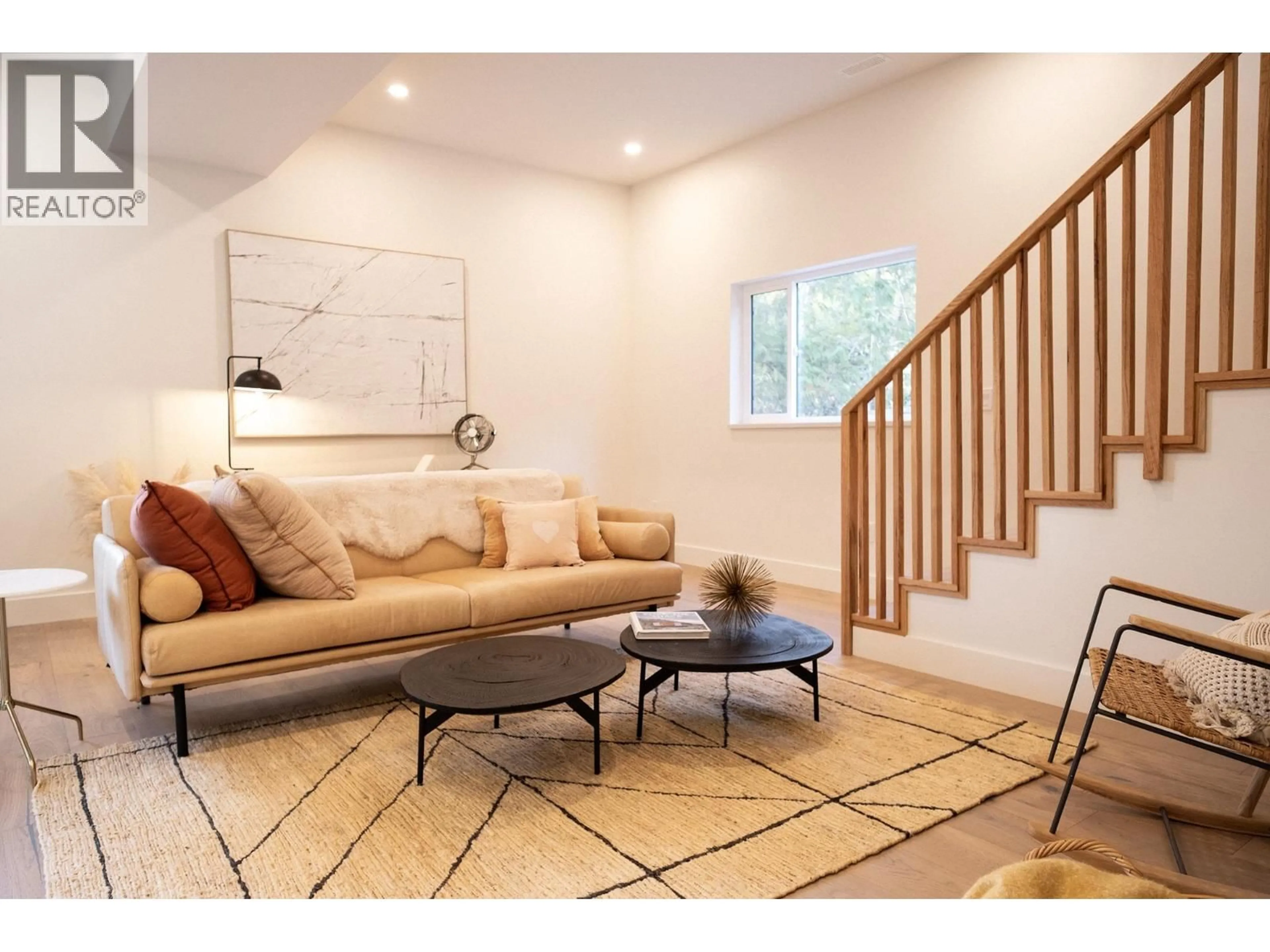 Living room with furniture, unknown for 1246 REED ROAD, Gibsons British Columbia V0N1V7