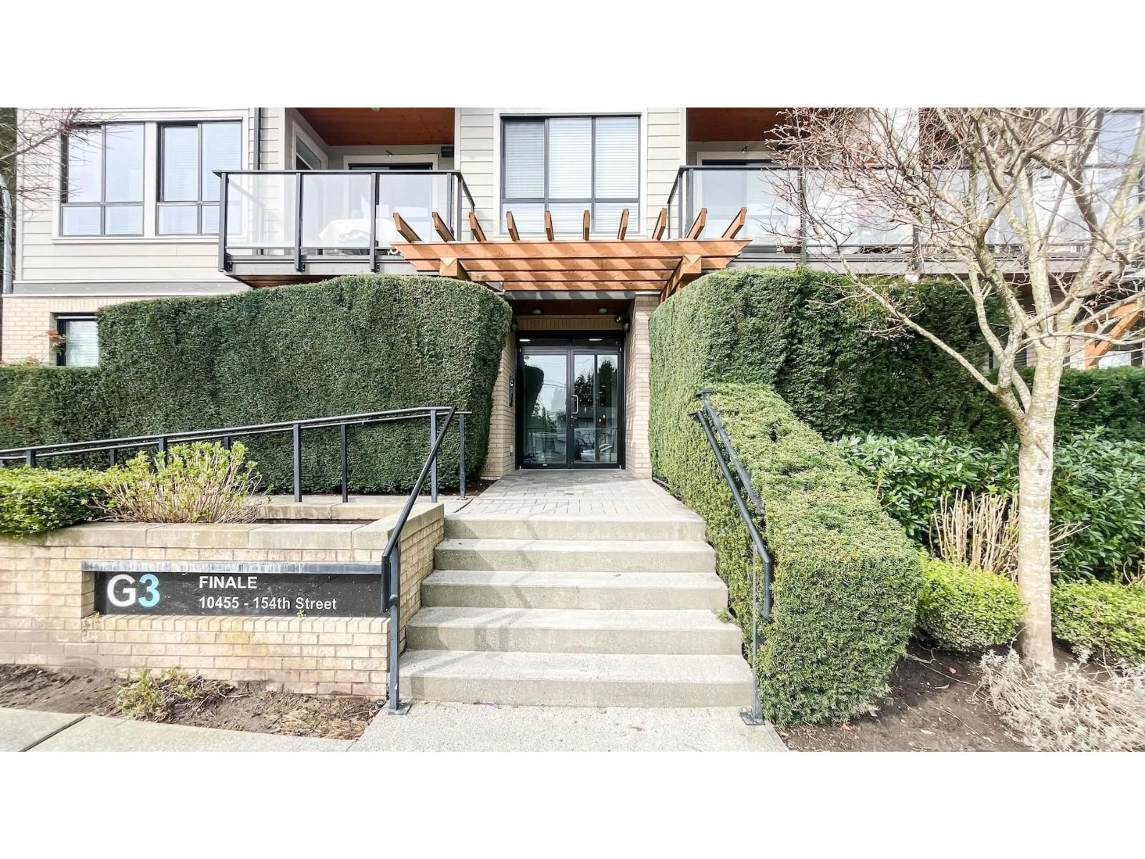 Unknown for 207 - 10455 154 STREET, Surrey British Columbia V3R0C5