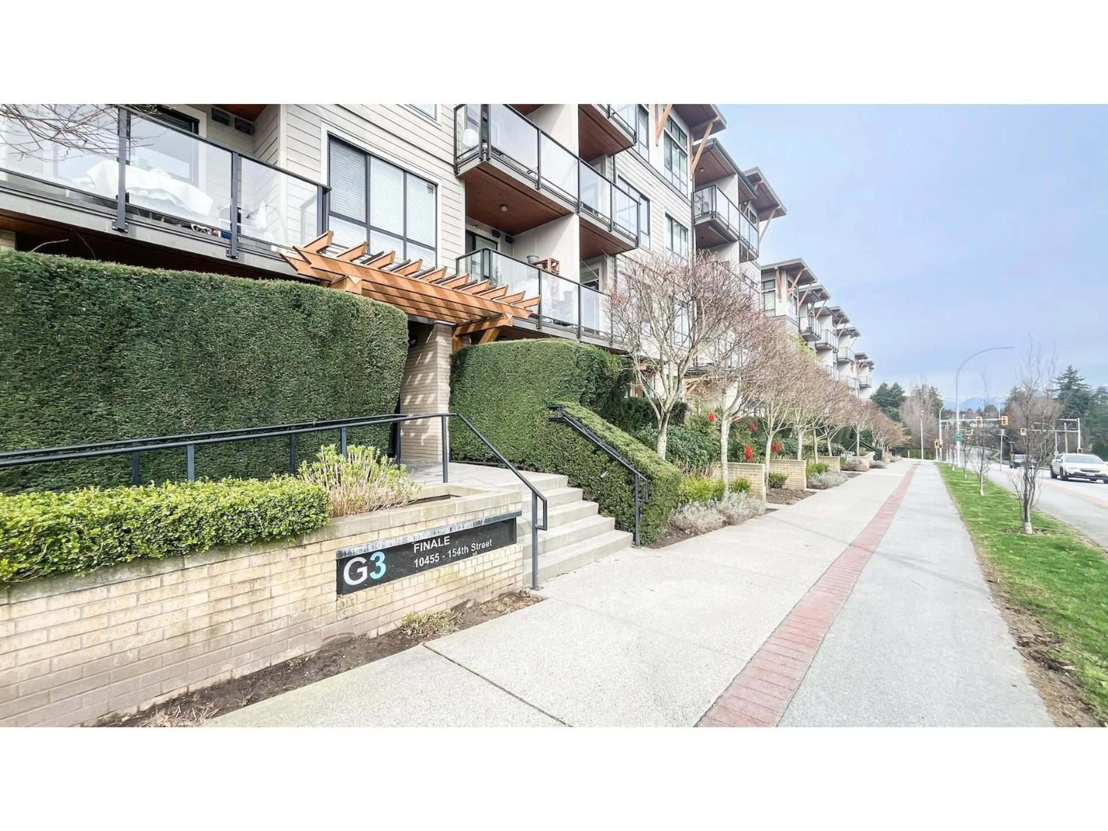 Unknown for 207 - 10455 154 STREET, Surrey British Columbia V3R0C5