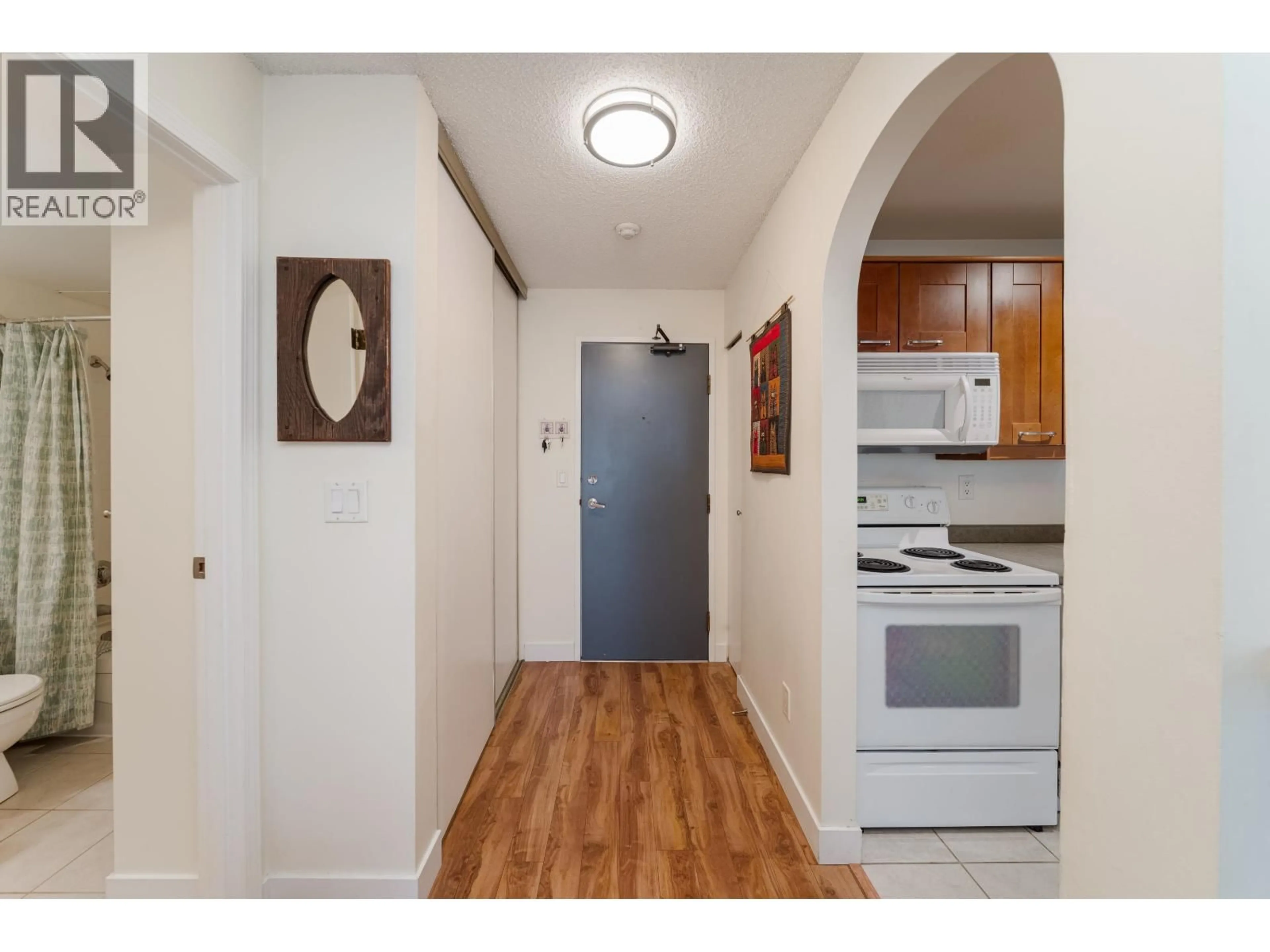 Unknown for 211 - 423 AGNES STREET, New Westminster British Columbia V3L1G2