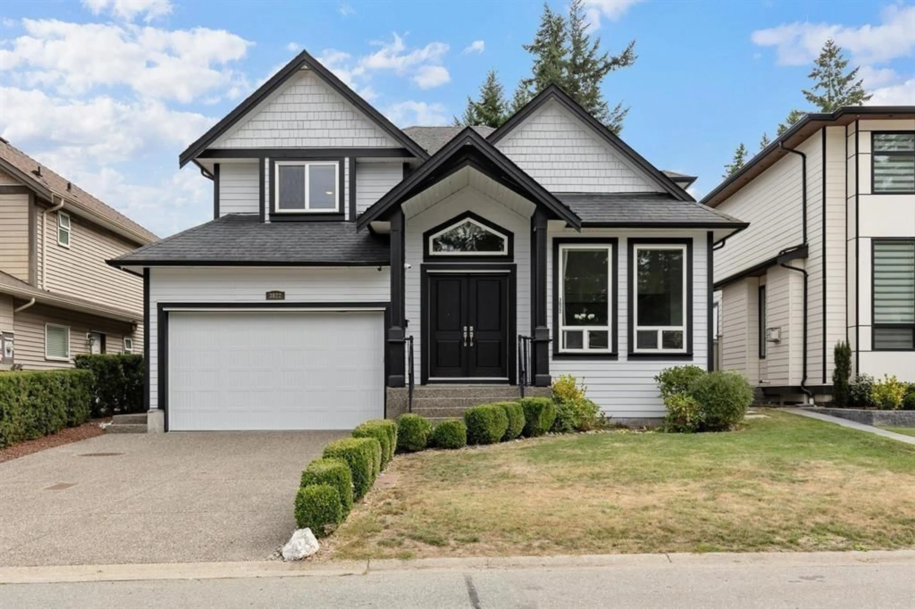 Home with vinyl exterior material, street for 3022 PRINCESS STREET, Abbotsford British Columbia V2T2T1