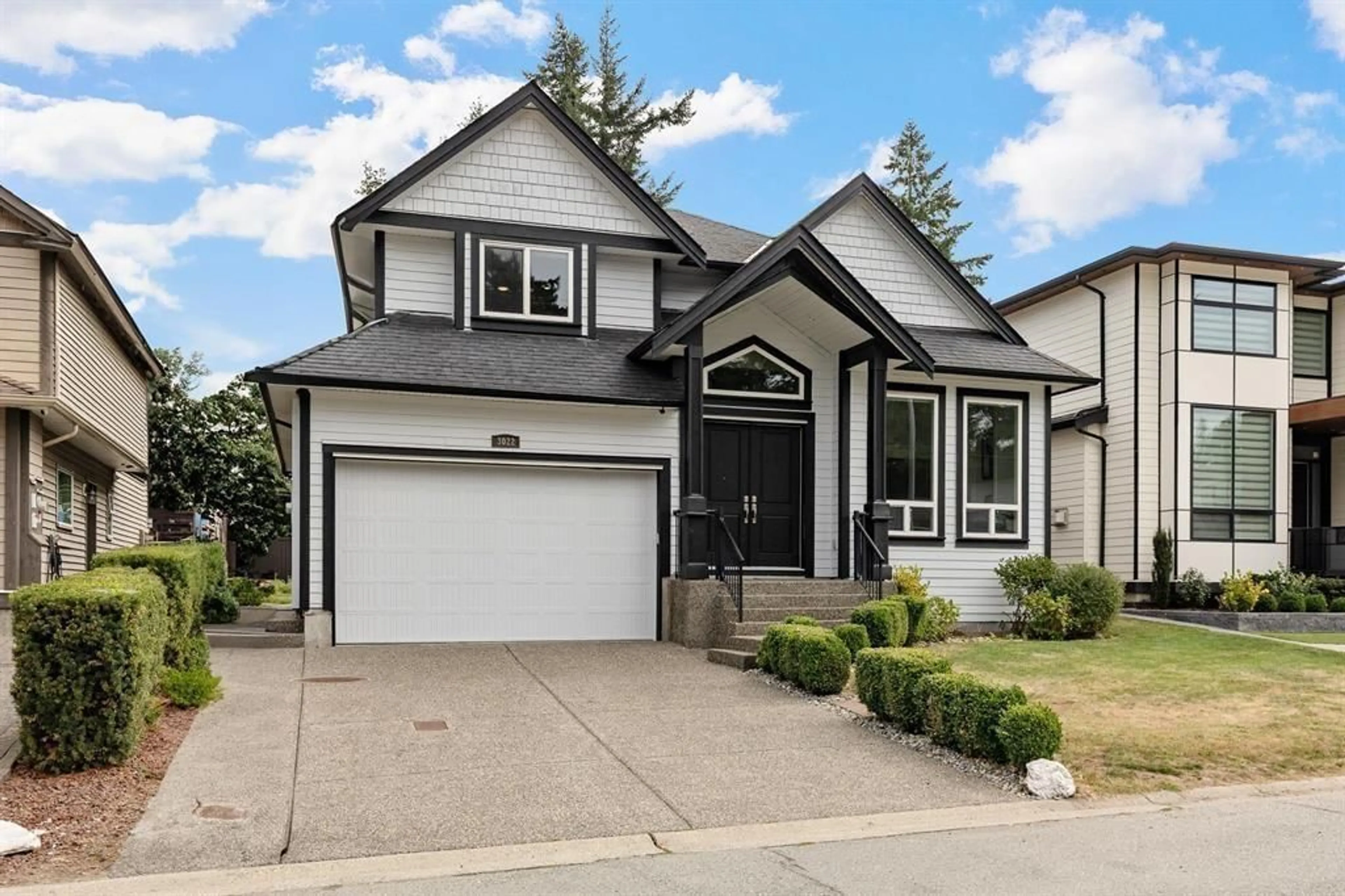 Home with vinyl exterior material, street for 3022 PRINCESS STREET, Abbotsford British Columbia V2T2T1