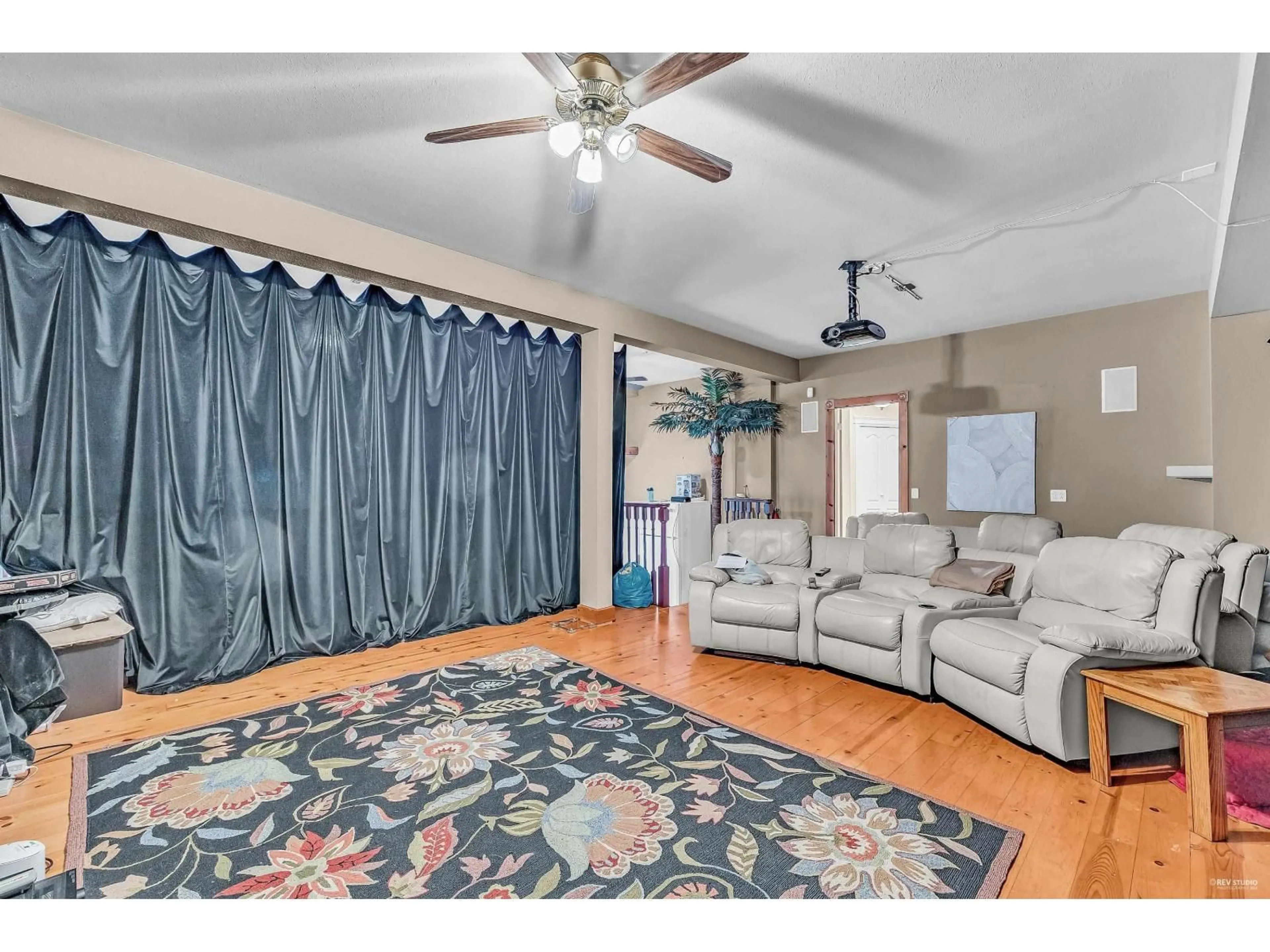 Unknown for 13371 21A AVENUE, Surrey British Columbia V4A9N1