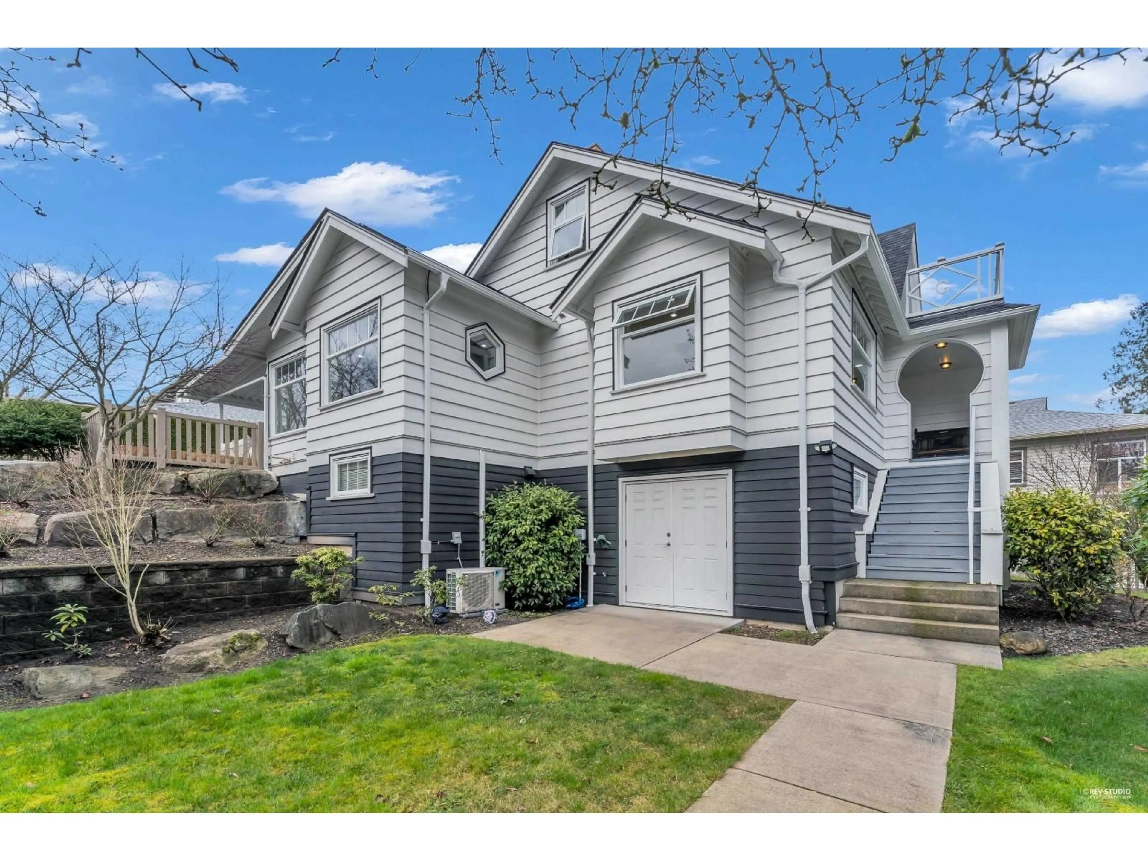 Home with vinyl exterior material, street for 21 - 15188 62A AVENUE, Surrey British Columbia V3S1W7