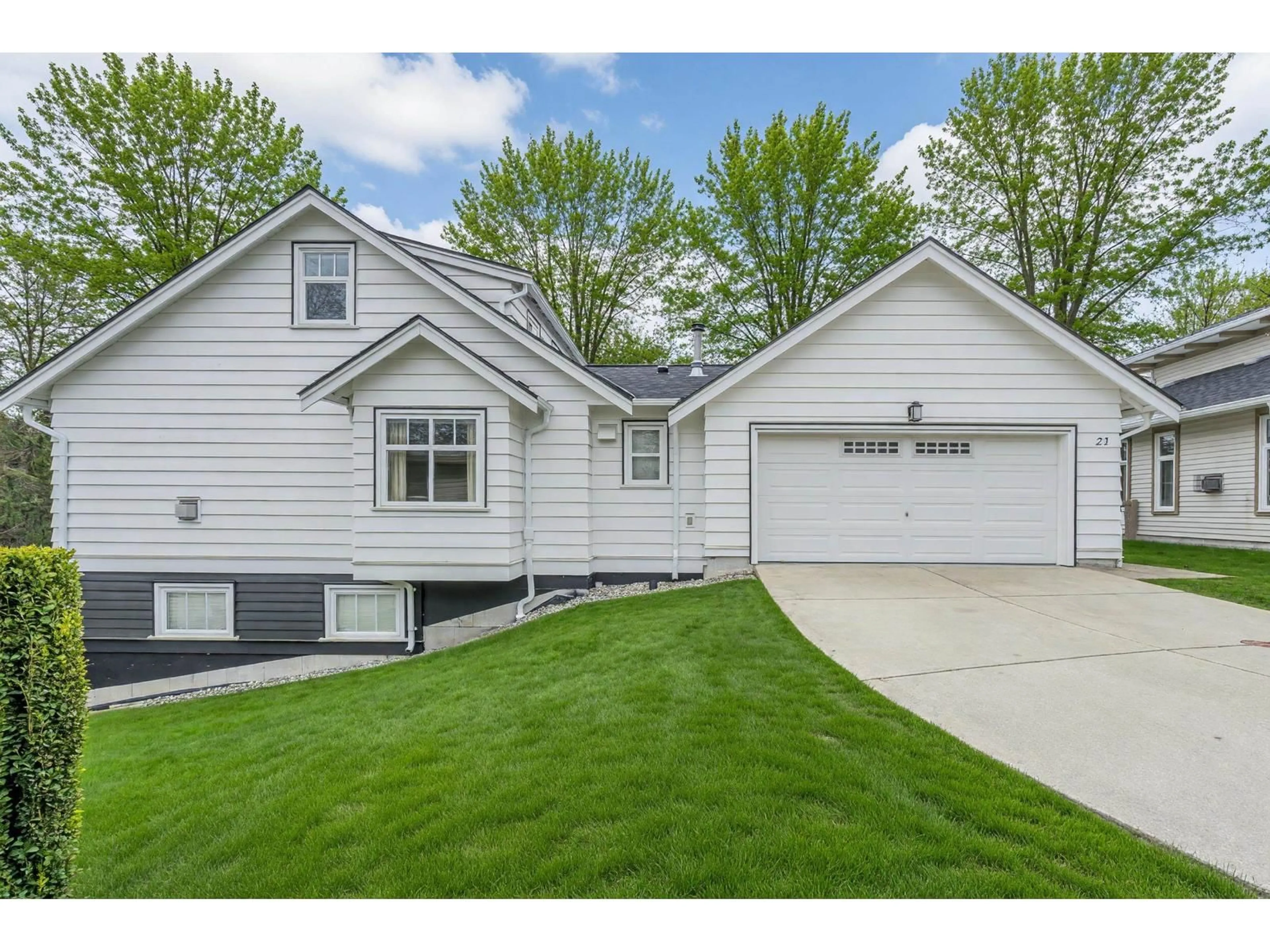 Home with vinyl exterior material, street for 21 - 15188 62A AVENUE, Surrey British Columbia V3S1W7