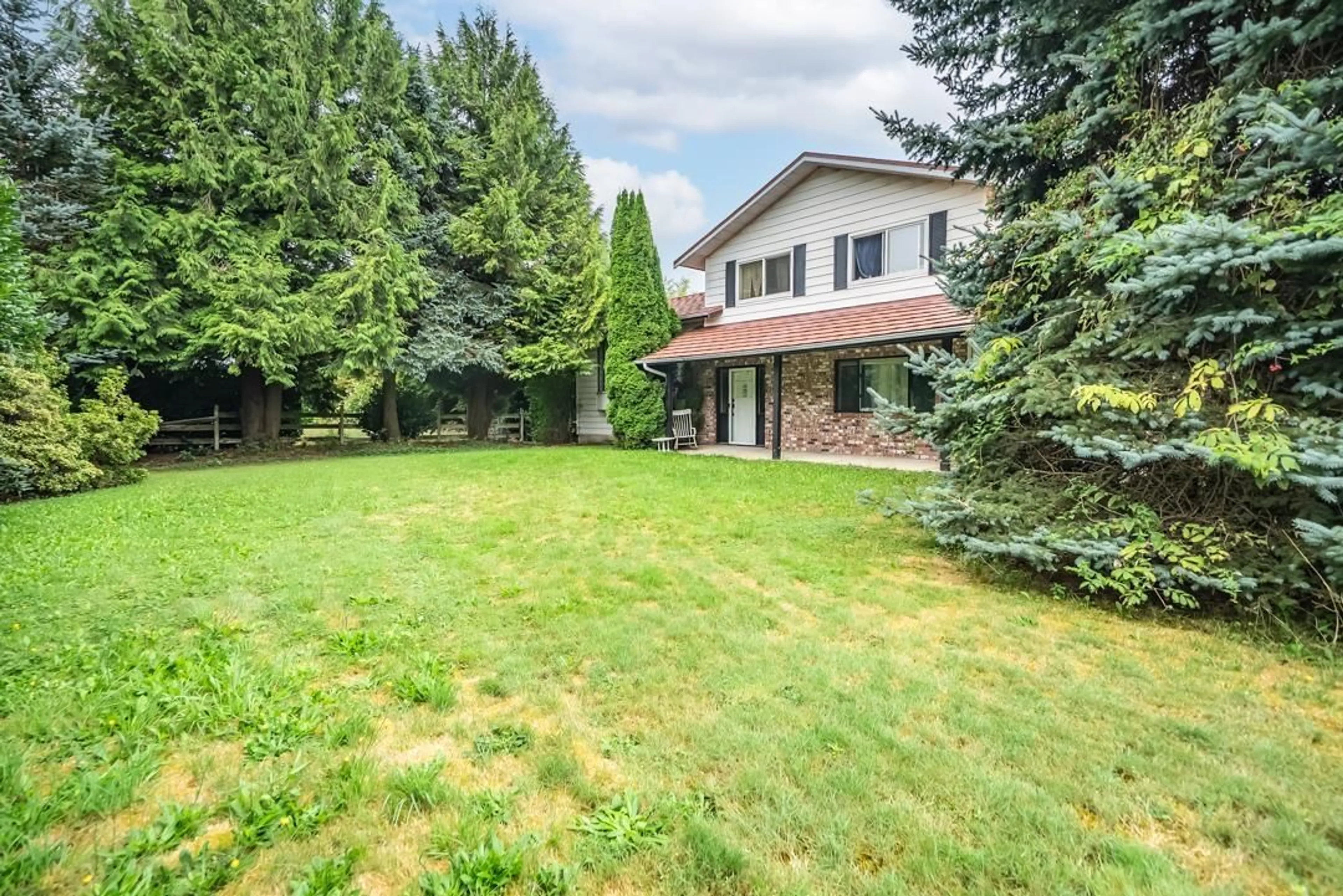 A pic from outside/outdoor area/front of a property/back of a property/a pic from drone, mountain view for 6655 BEHARRELL ROAD, Abbotsford British Columbia V3G1P1