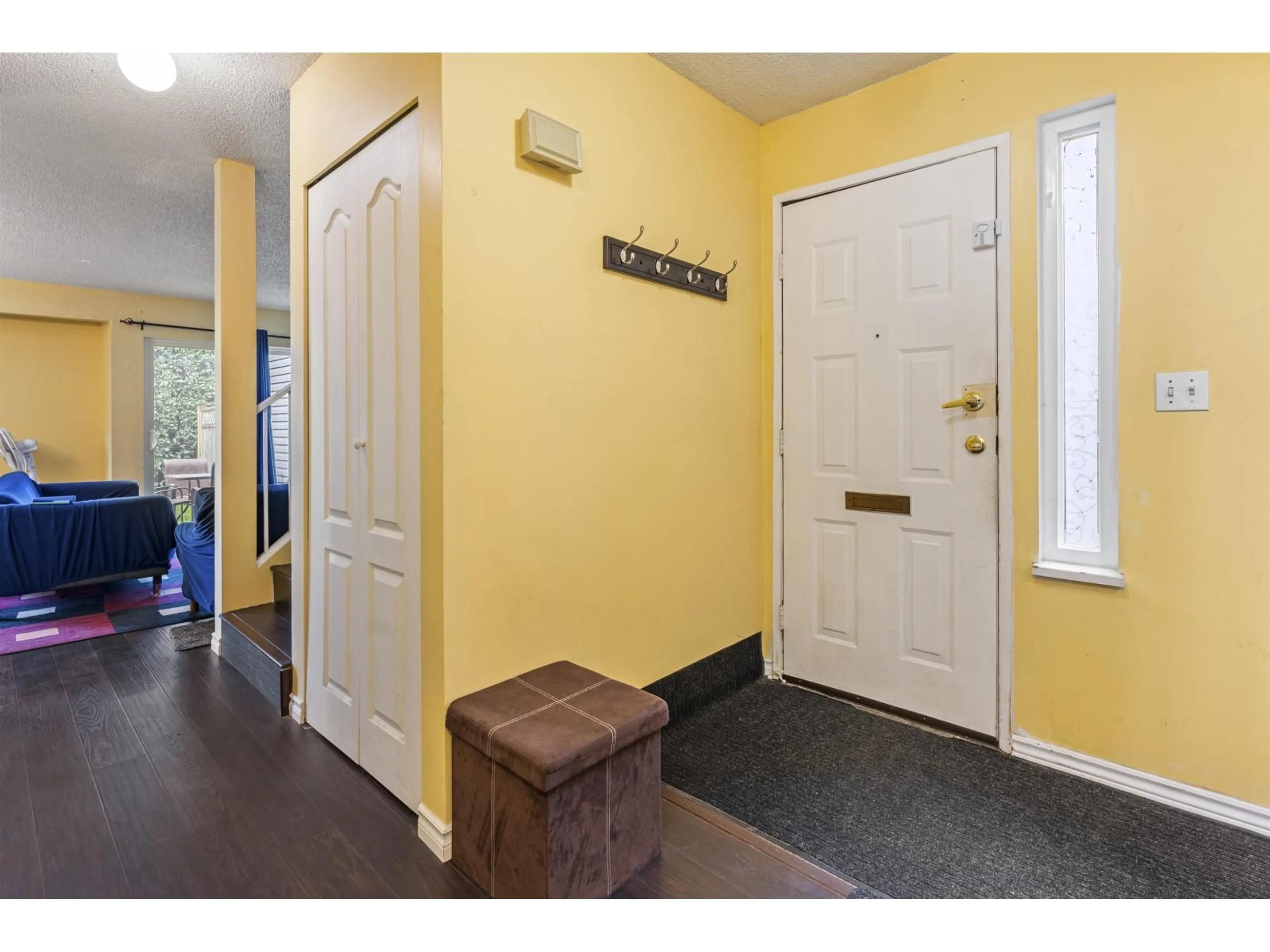 Indoor entryway for 40 - 9955 140TH STREET, Surrey British Columbia V3T4M4