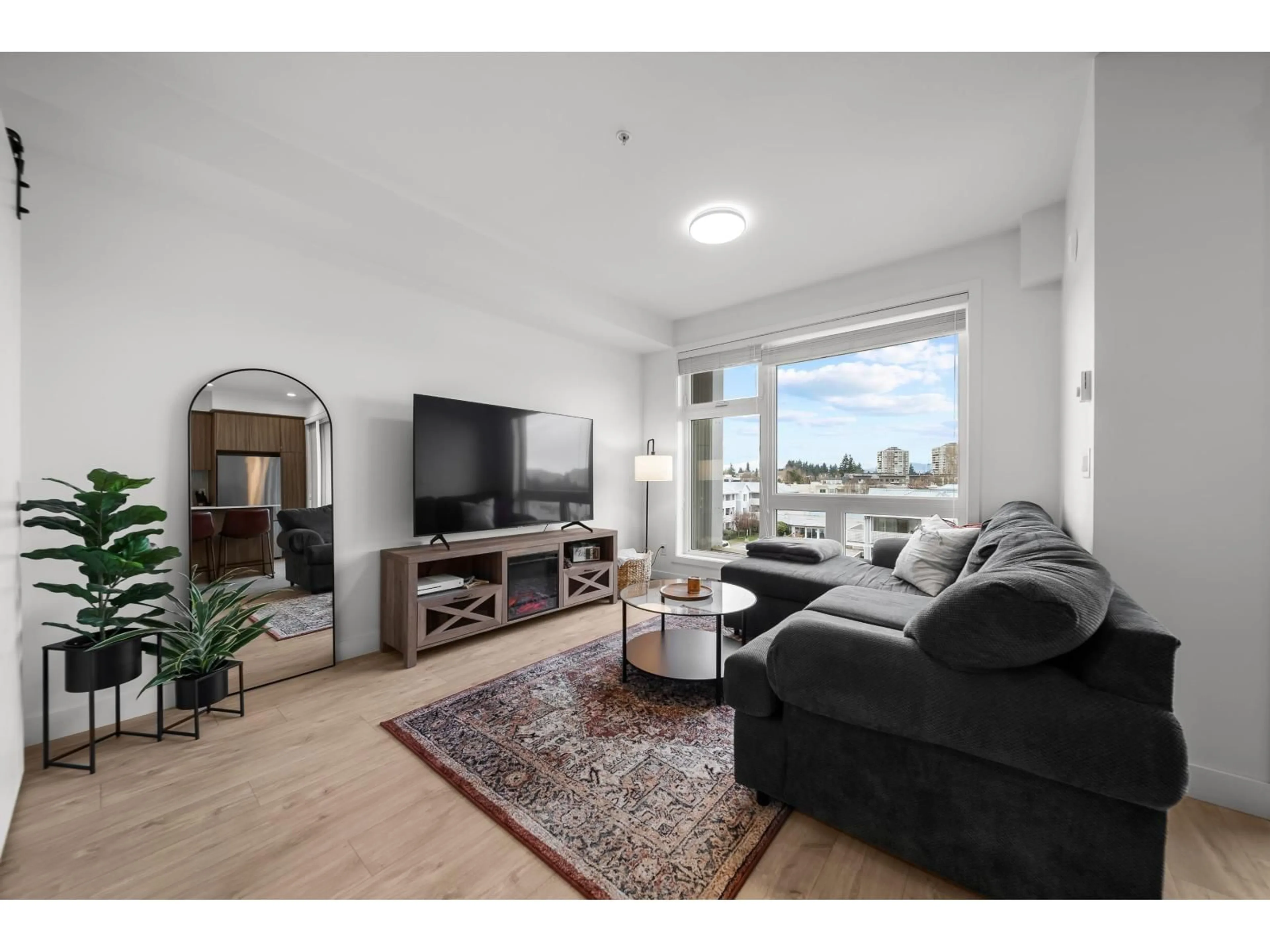 Living room with furniture, unknown for 414 - 32838 LANDEAU PLACE, Abbotsford British Columbia V2S0M6