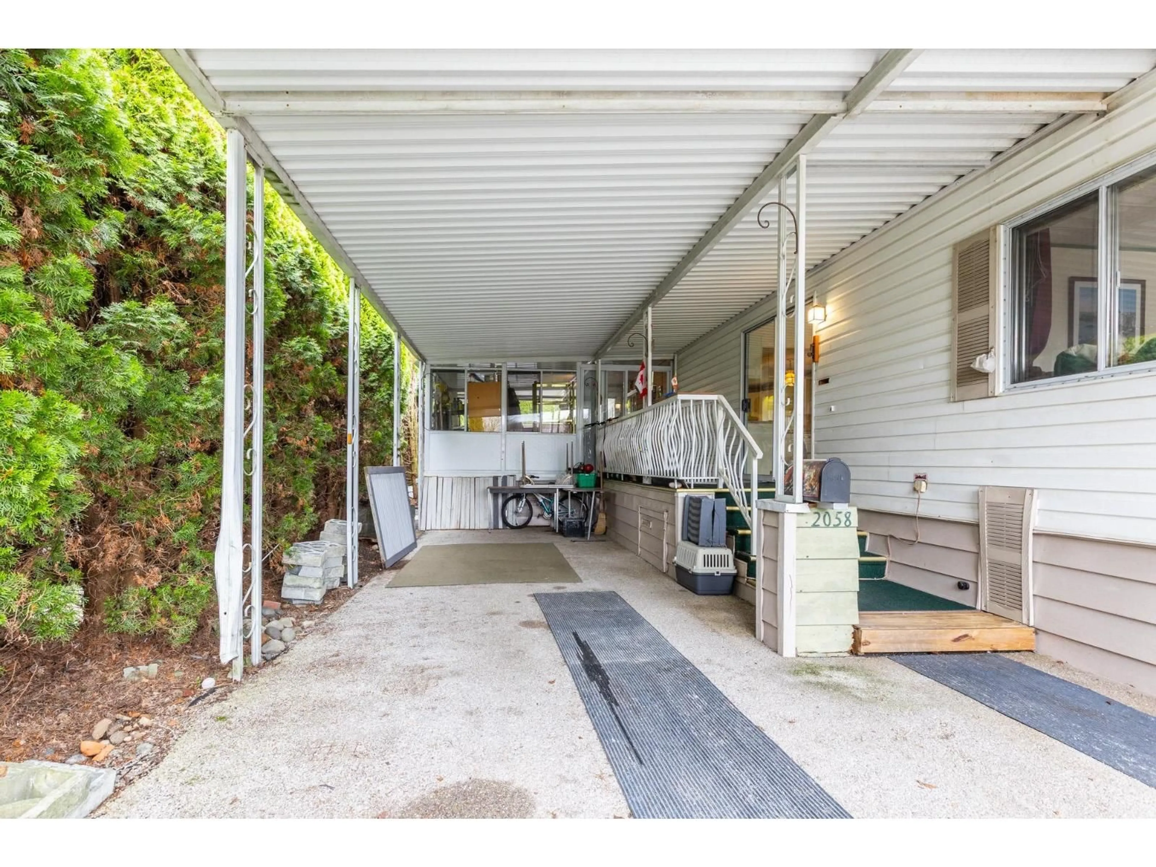 Unknown for 2058 CUMBRIA DRIVE, Surrey British Columbia V4A5J9