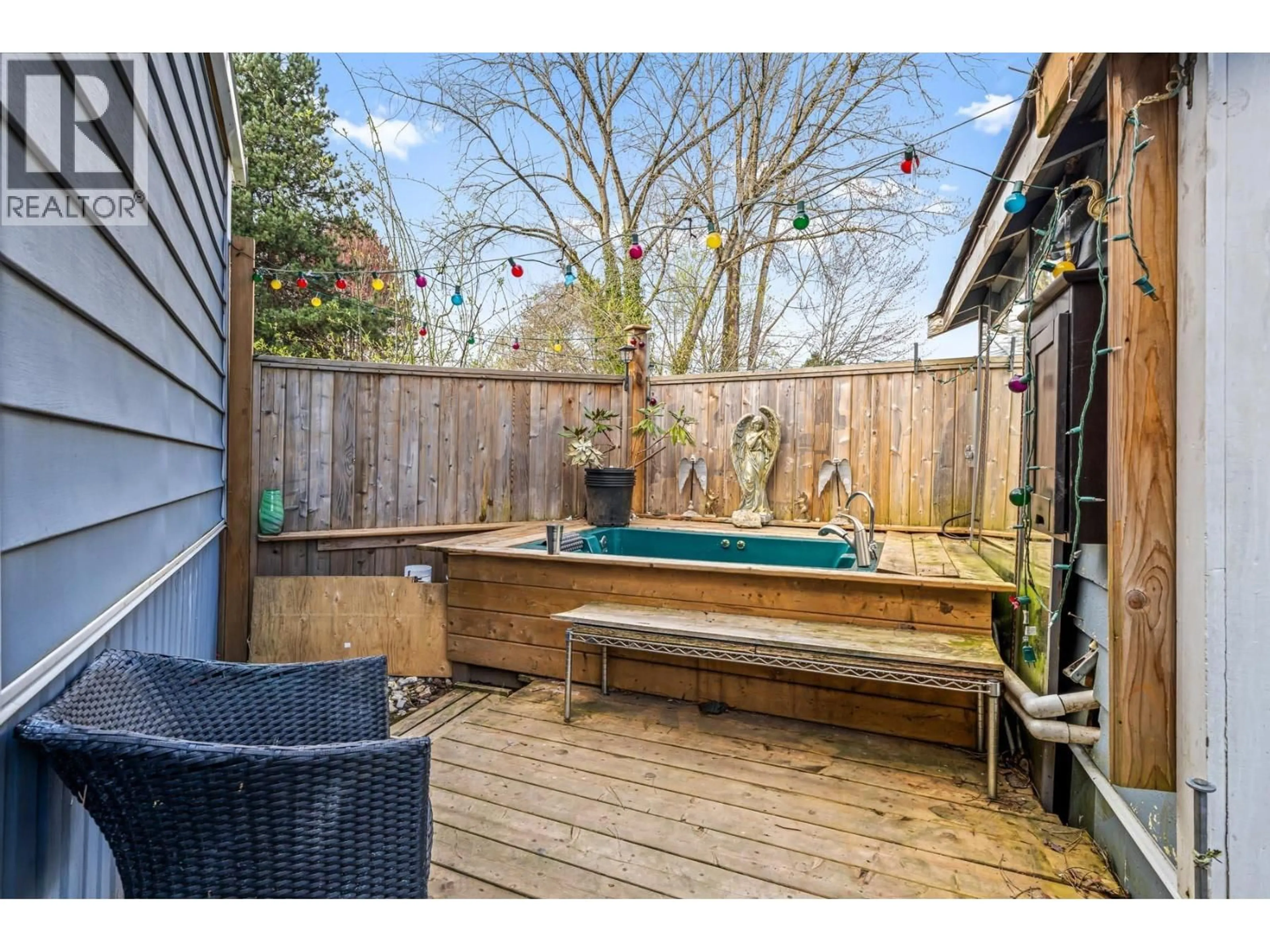 Patio, street for 31 - 145 KING EDWARD STREET, Coquitlam British Columbia V3K6L2