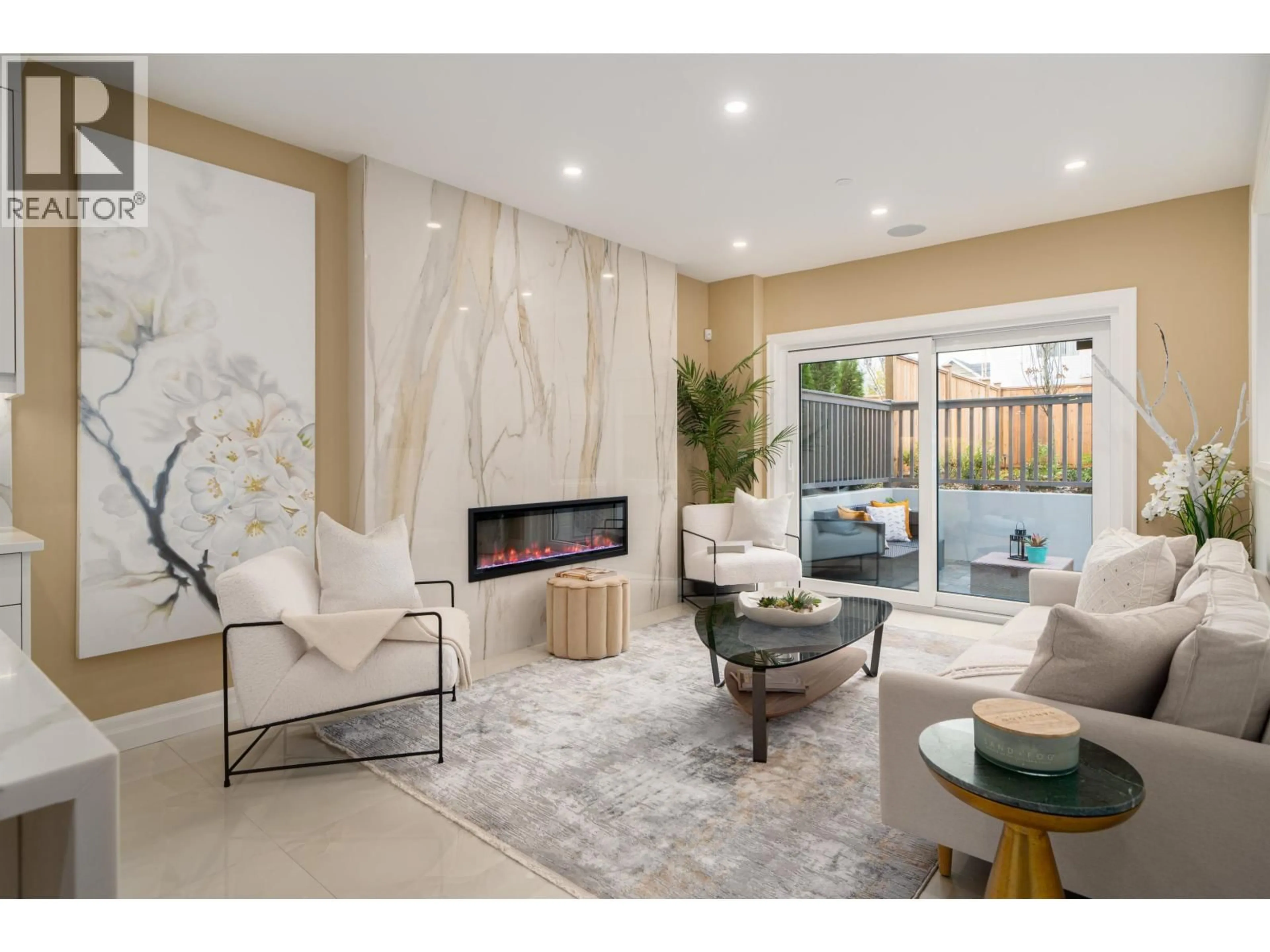 Living room with furniture, ceramic/tile floor for 2523 8TH AVENUE, Vancouver British Columbia V6K2B3