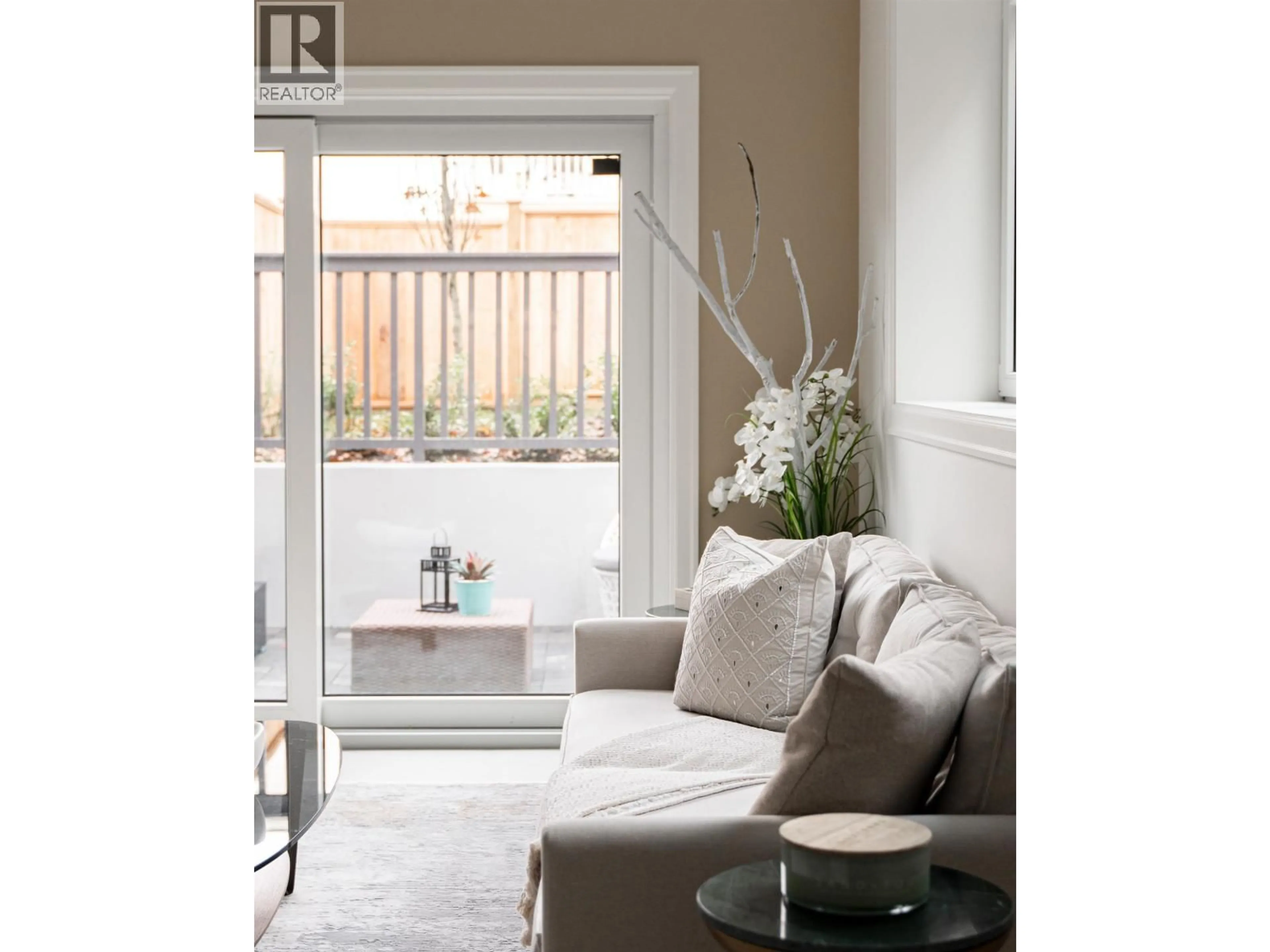 Unknown for 2523 8TH AVENUE, Vancouver British Columbia V6K2B3