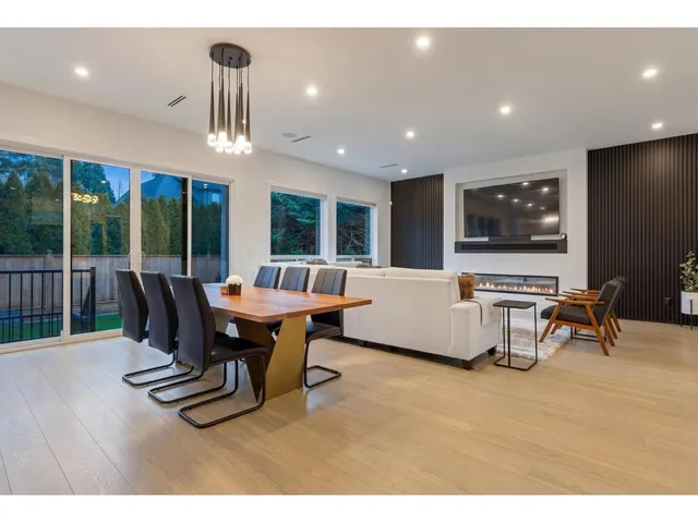 13125 14 AVENUE, Surrey 3