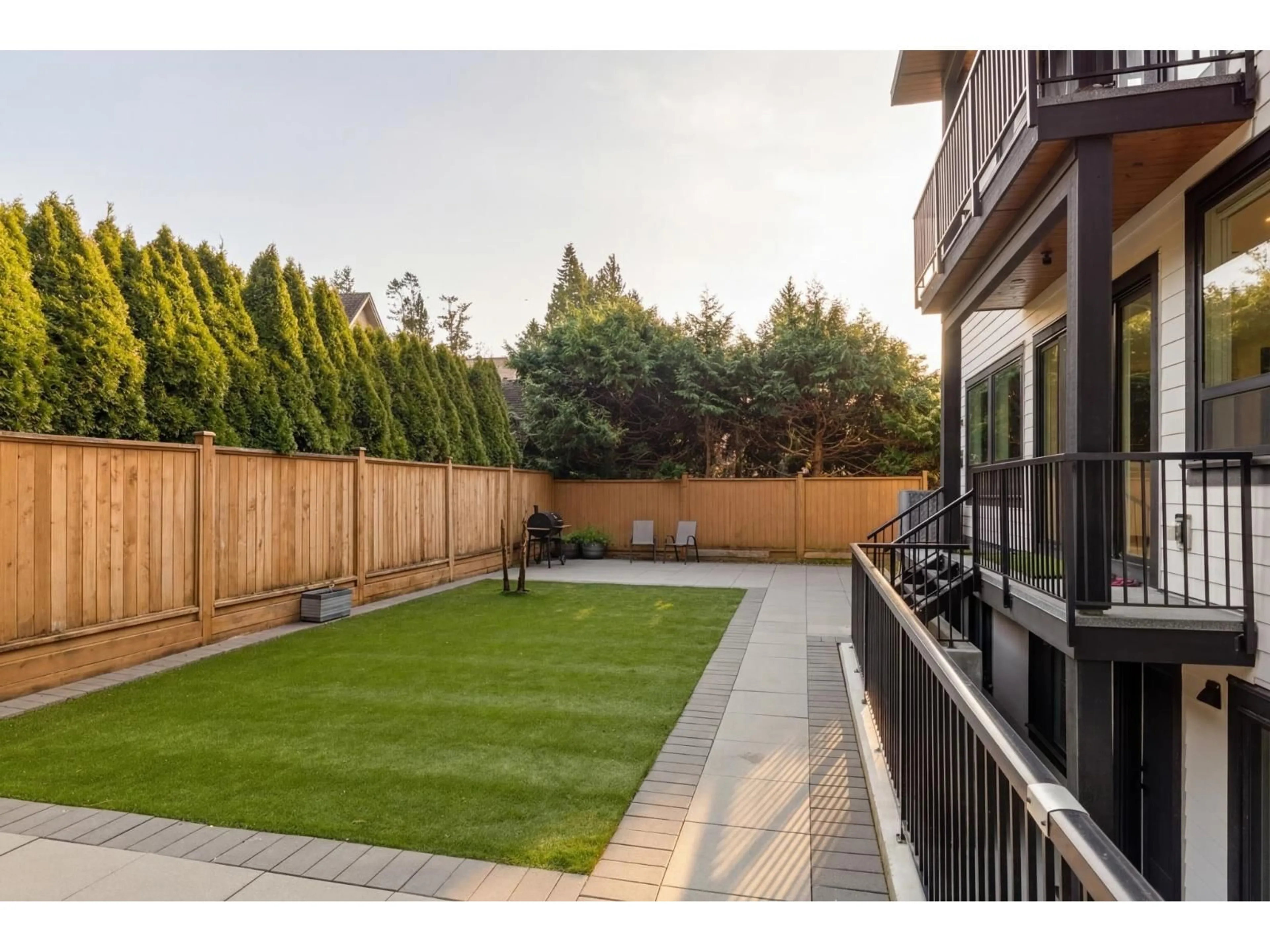 Patio, street for 13125 14 AVENUE, Surrey British Columbia V4A1G6