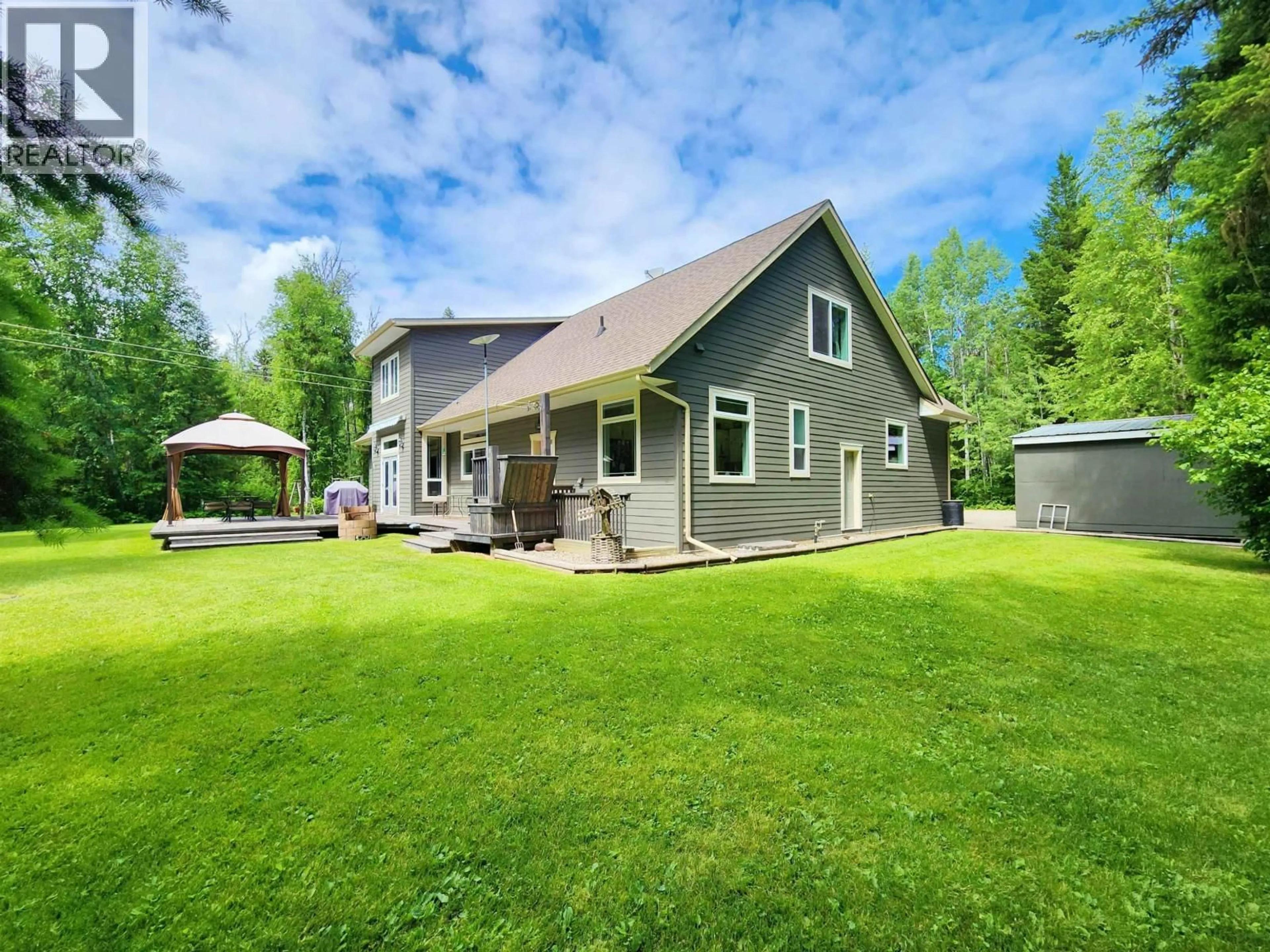 A pic from outside/outdoor area/front of a property/back of a property/a pic from drone, unknown for 4762 CAROLYN ROAD, Quesnel British Columbia V2J6L5