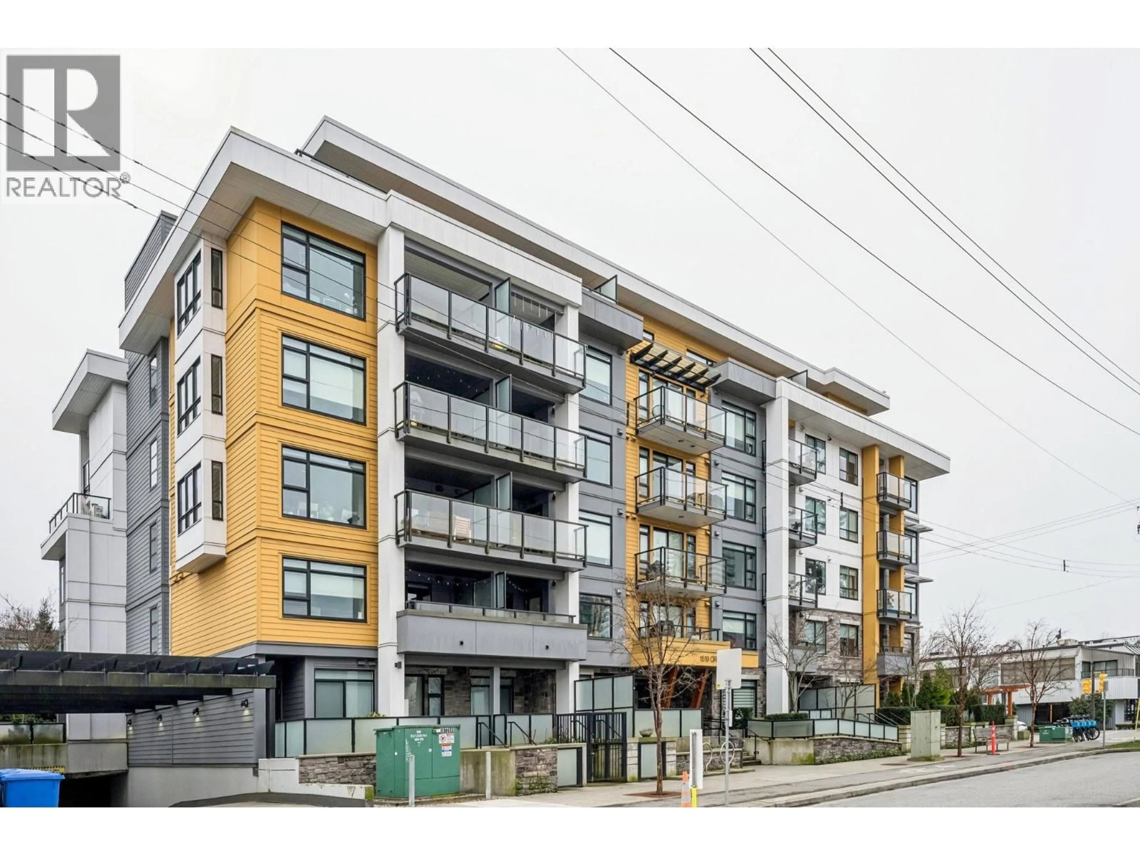 Unknown for 201 - 1519 CROWN STREET, North Vancouver British Columbia V7J1G6