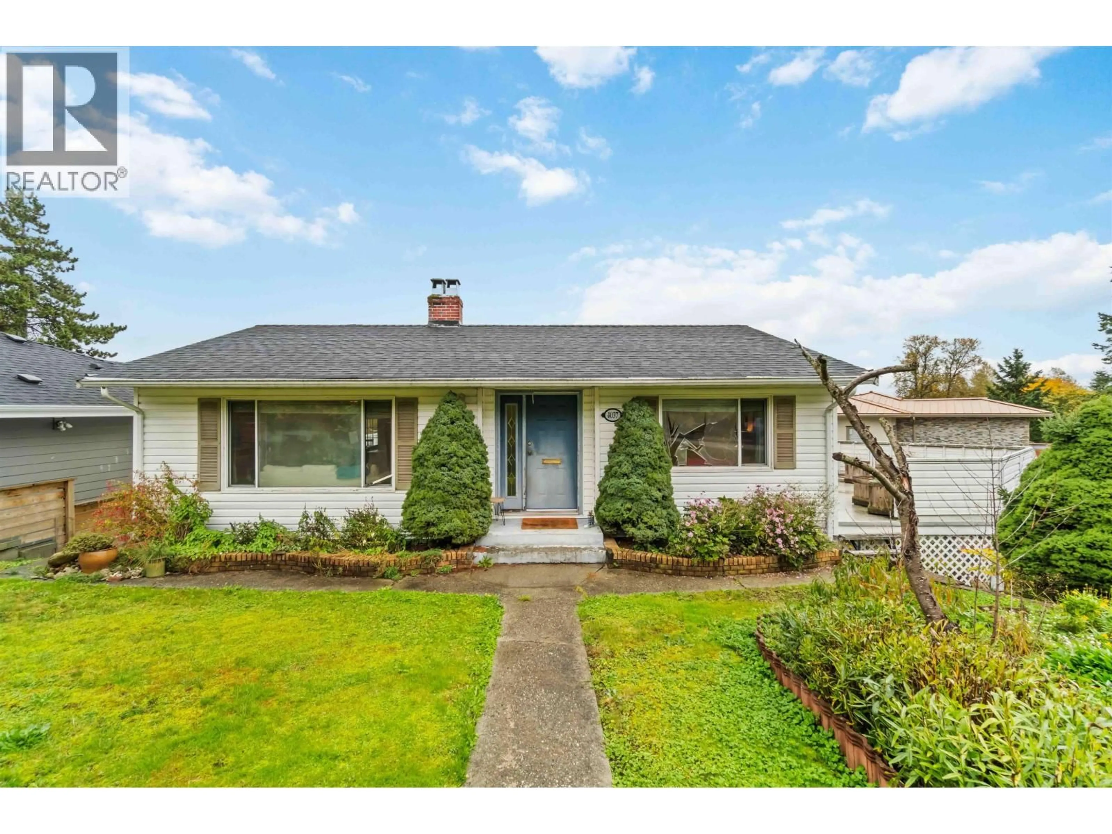 Home with vinyl exterior material, street for 4037 NITHSDALE STREET, Burnaby British Columbia V5G1P5